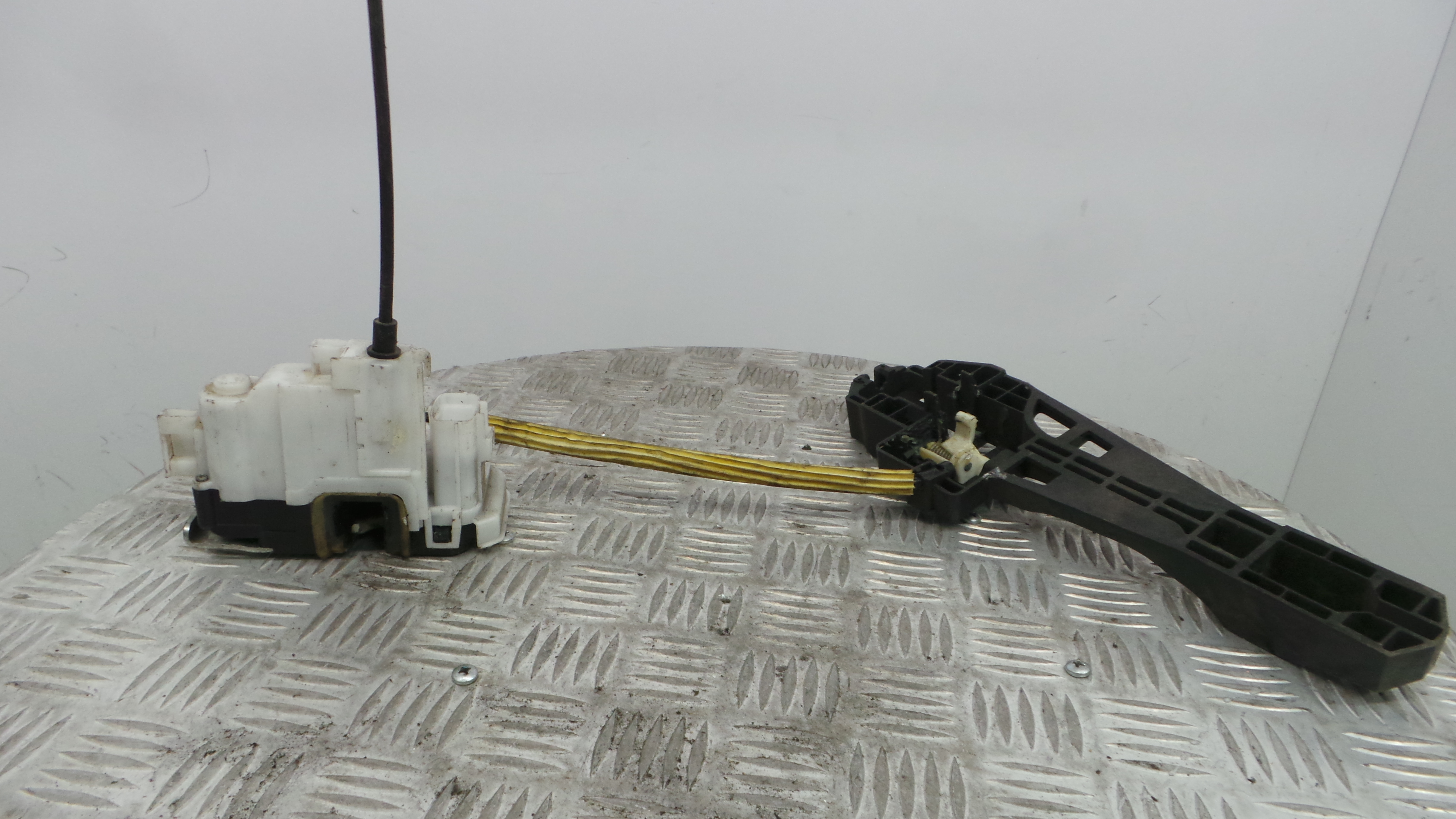 Fecho da Porta Trás Dto 519876030 - FIAT EGEA Hatchback (356_, 357_), TIPO Hatchback (356_, 357_)-33251878