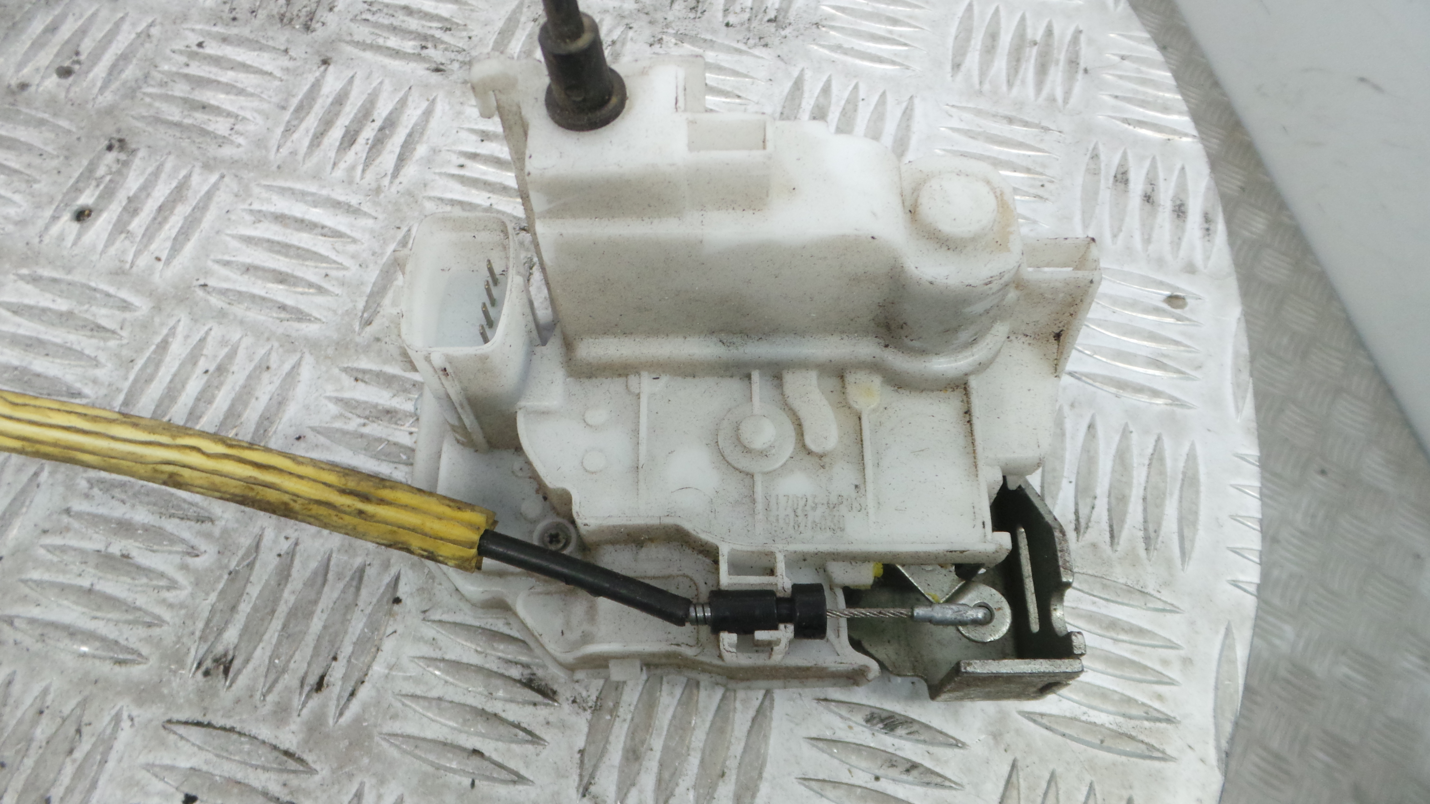 Fecho da Porta Trás Dto 519876030 - FIAT EGEA Hatchback (356_, 357_), TIPO Hatchback (356_, 357_)-33251878