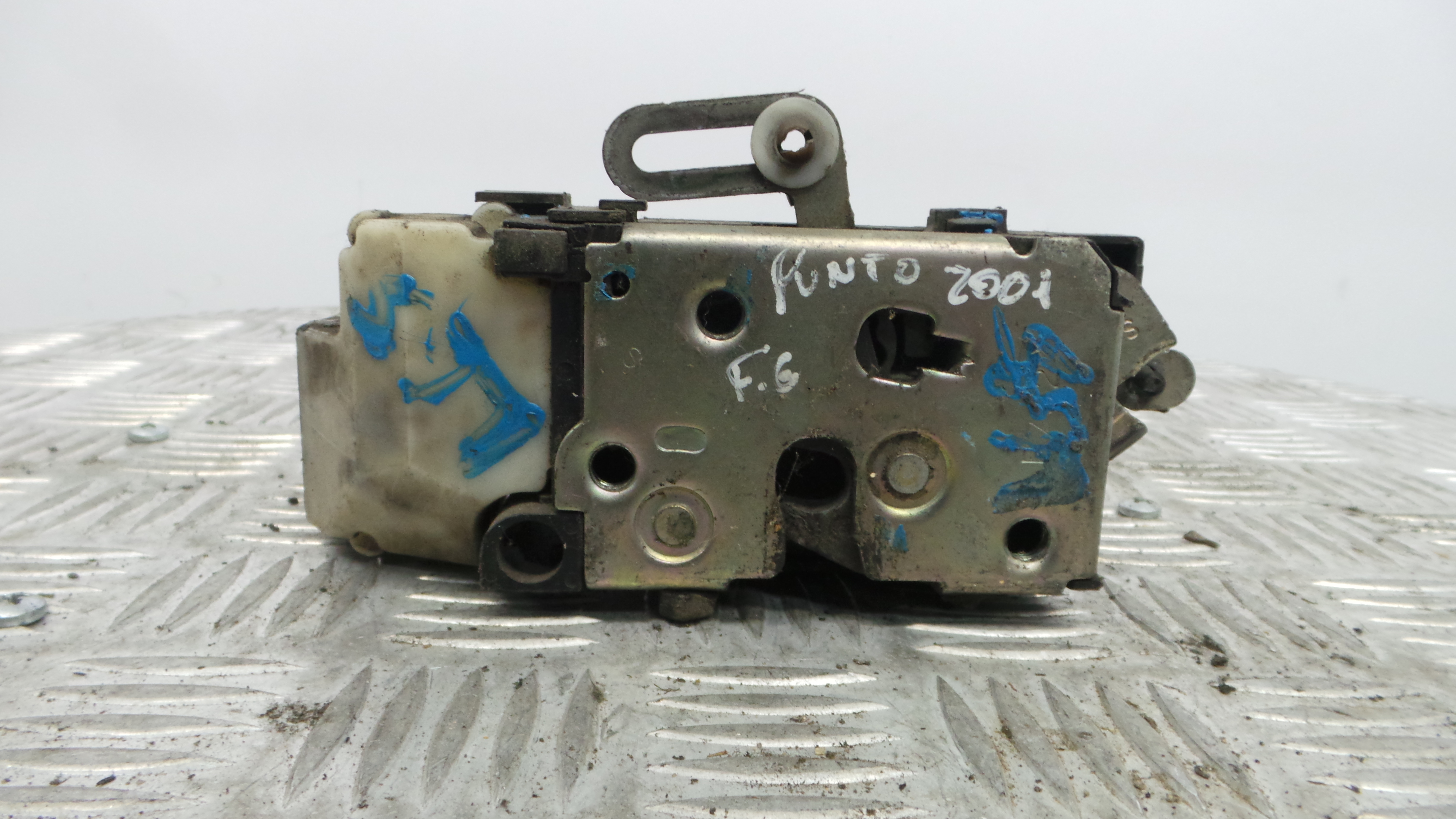 Fecho da Porta Frente Esq 0000046536066 - FIAT PUNTO (188_)-33251972 Fecho da Porta Frente Esq 0000046536066 - FIAT PUNTO (188_)-33251972