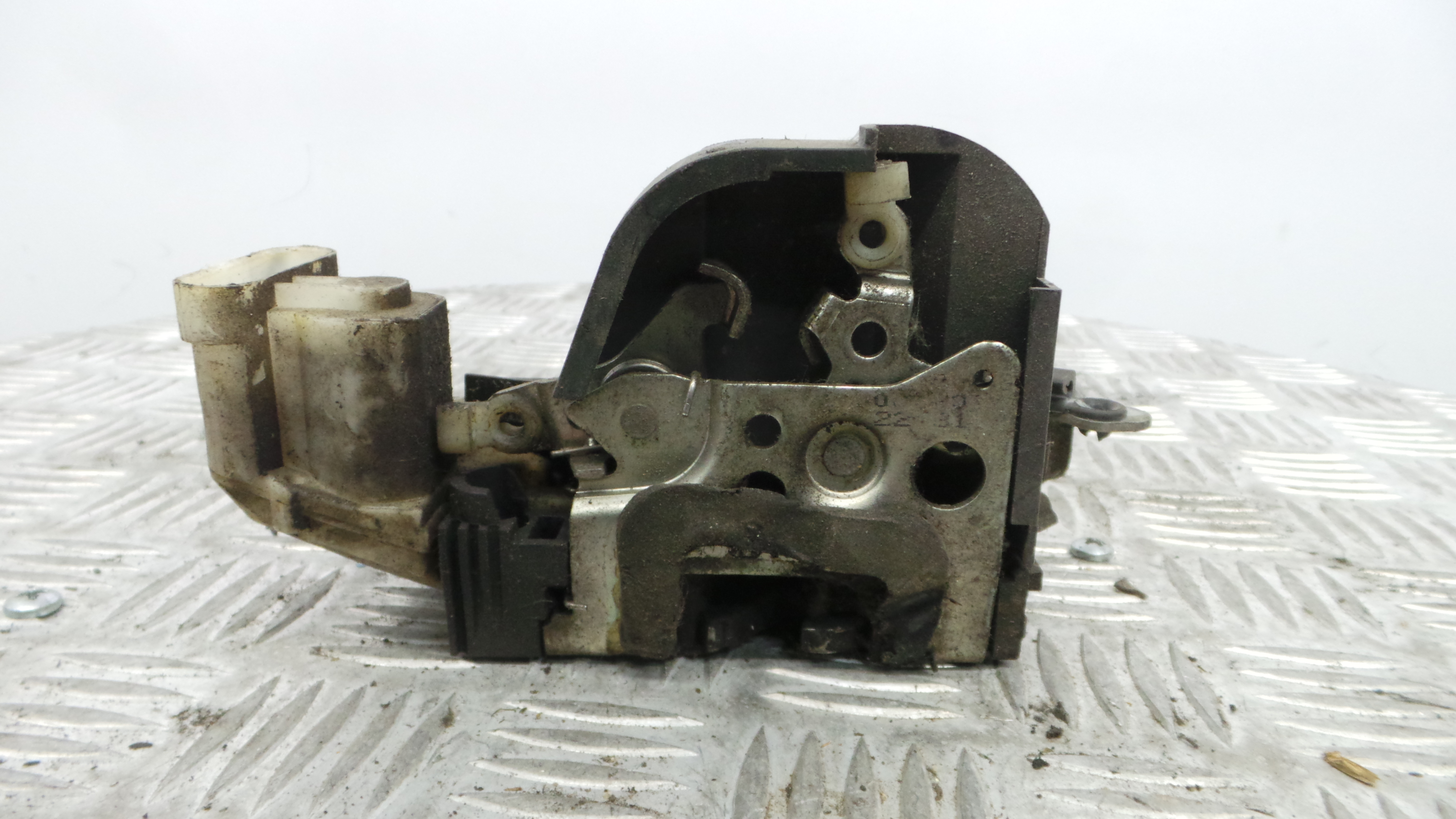 Fecho da Porta Frente Dto 0000046536065 - FIAT PUNTO (188_)-33251991 Fecho da Porta Frente Dto 0000046536065 - FIAT PUNTO (188_)-33251991