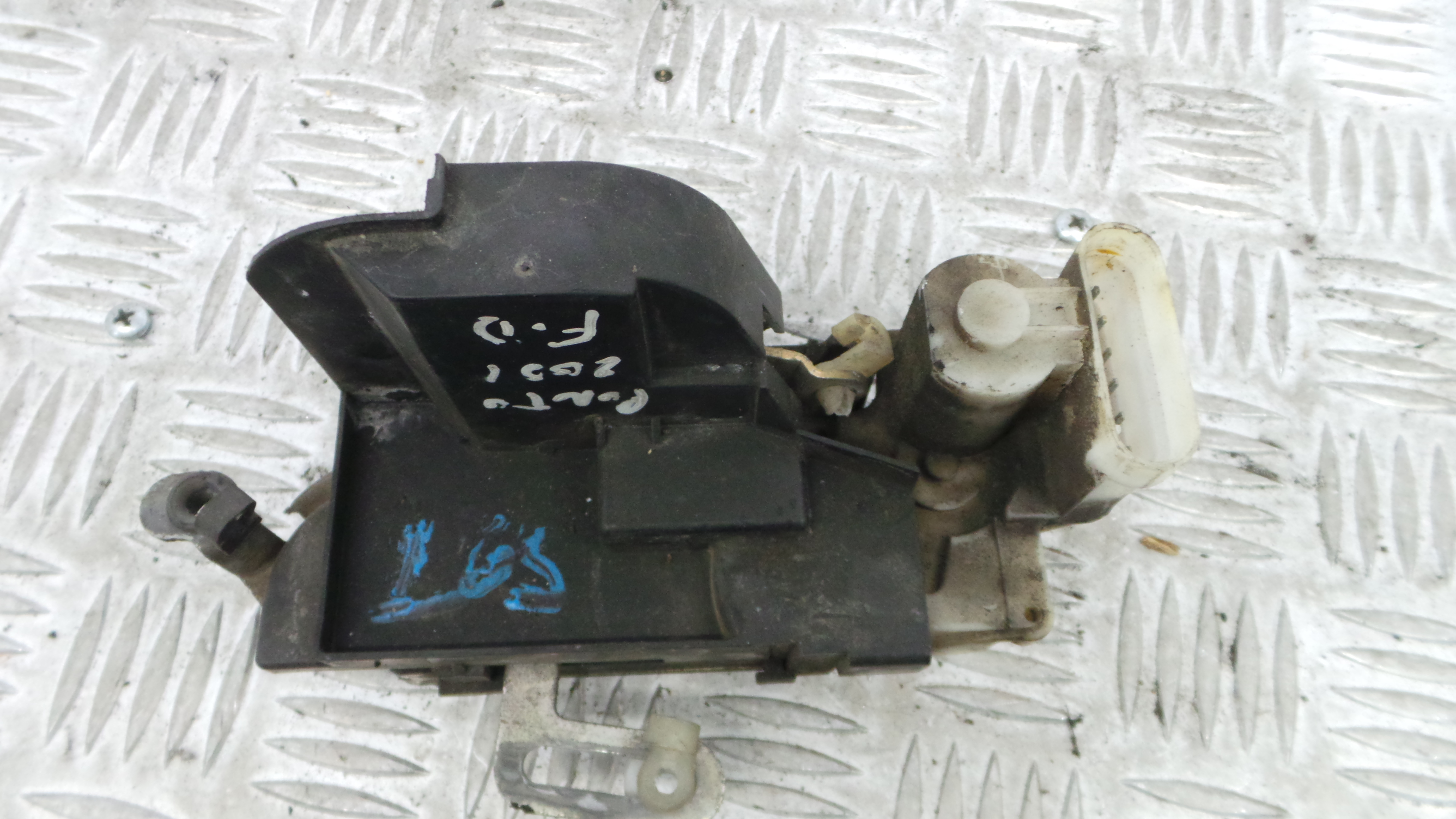 Fecho da Porta Frente Dto 0000046536065 - FIAT PUNTO (188_)-33252001