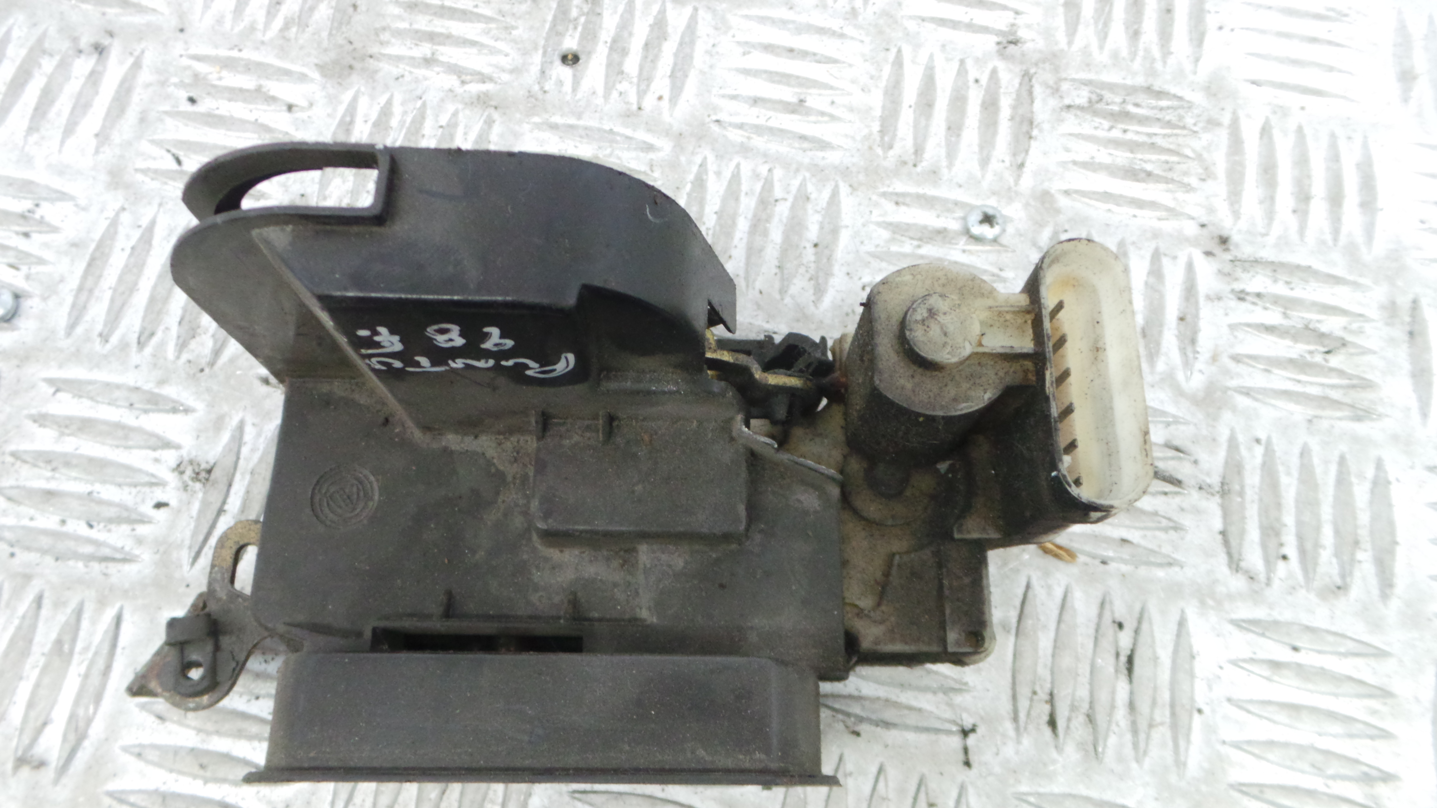 Fecho da Porta Frente Dto 0000046759839 - FIAT PUNTO (176_)-33252004