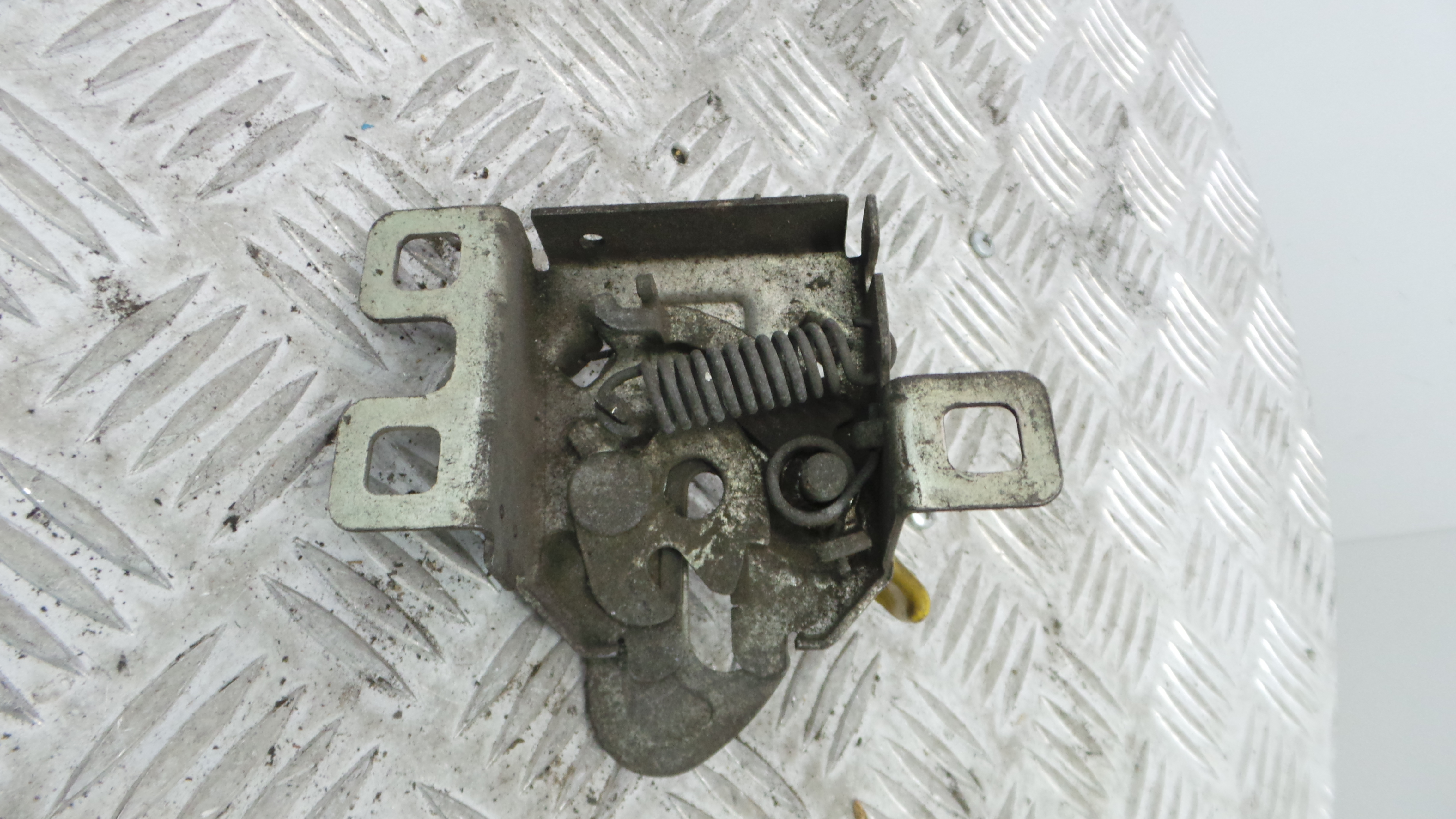 Fecho do Capot 0000050509834 - ALFA ROMEO GIULIETTA (940_)-33252031