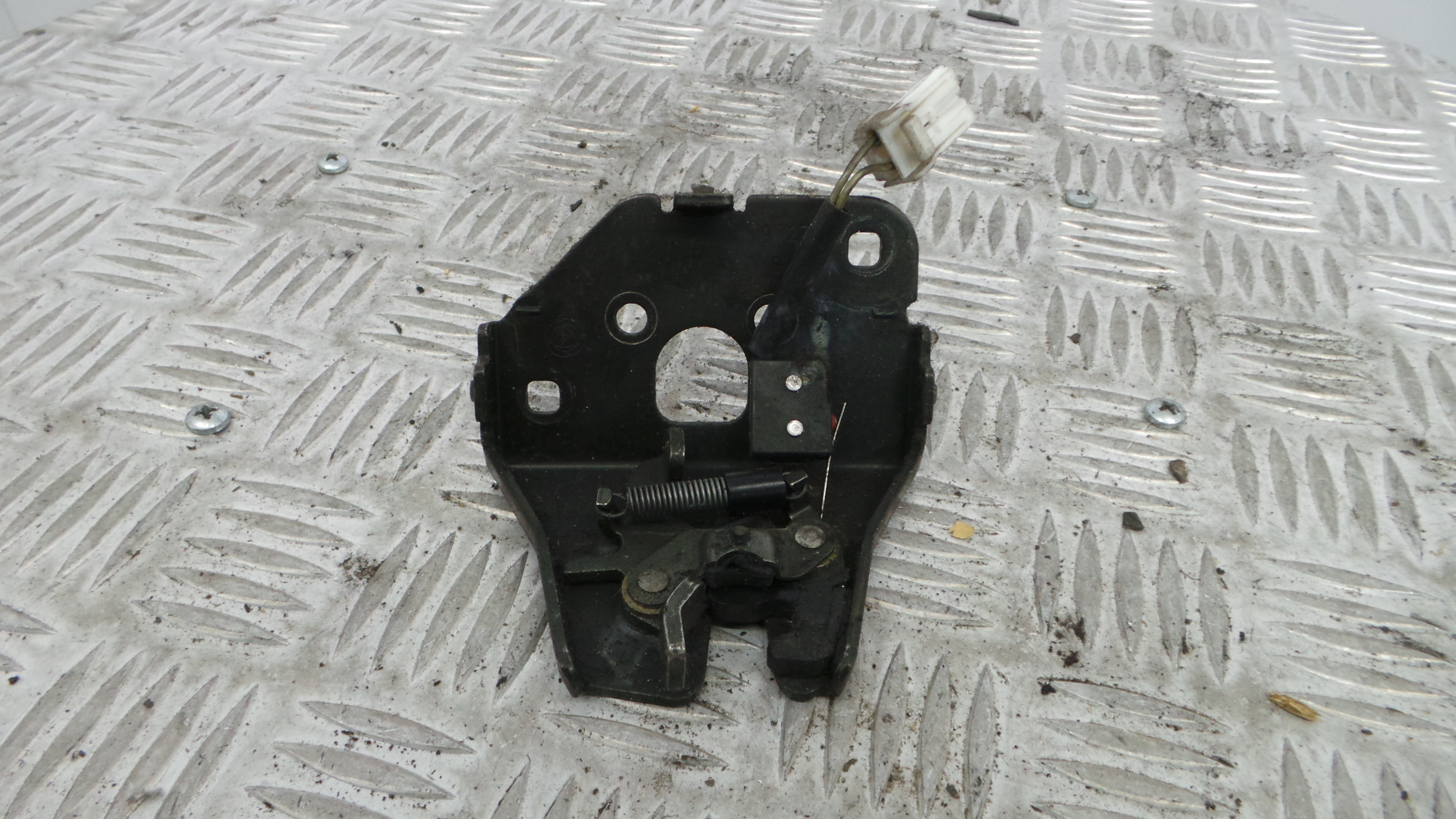 Fecho Mala  0000046548124 - LANCIA LYBRA (839_)-33252034