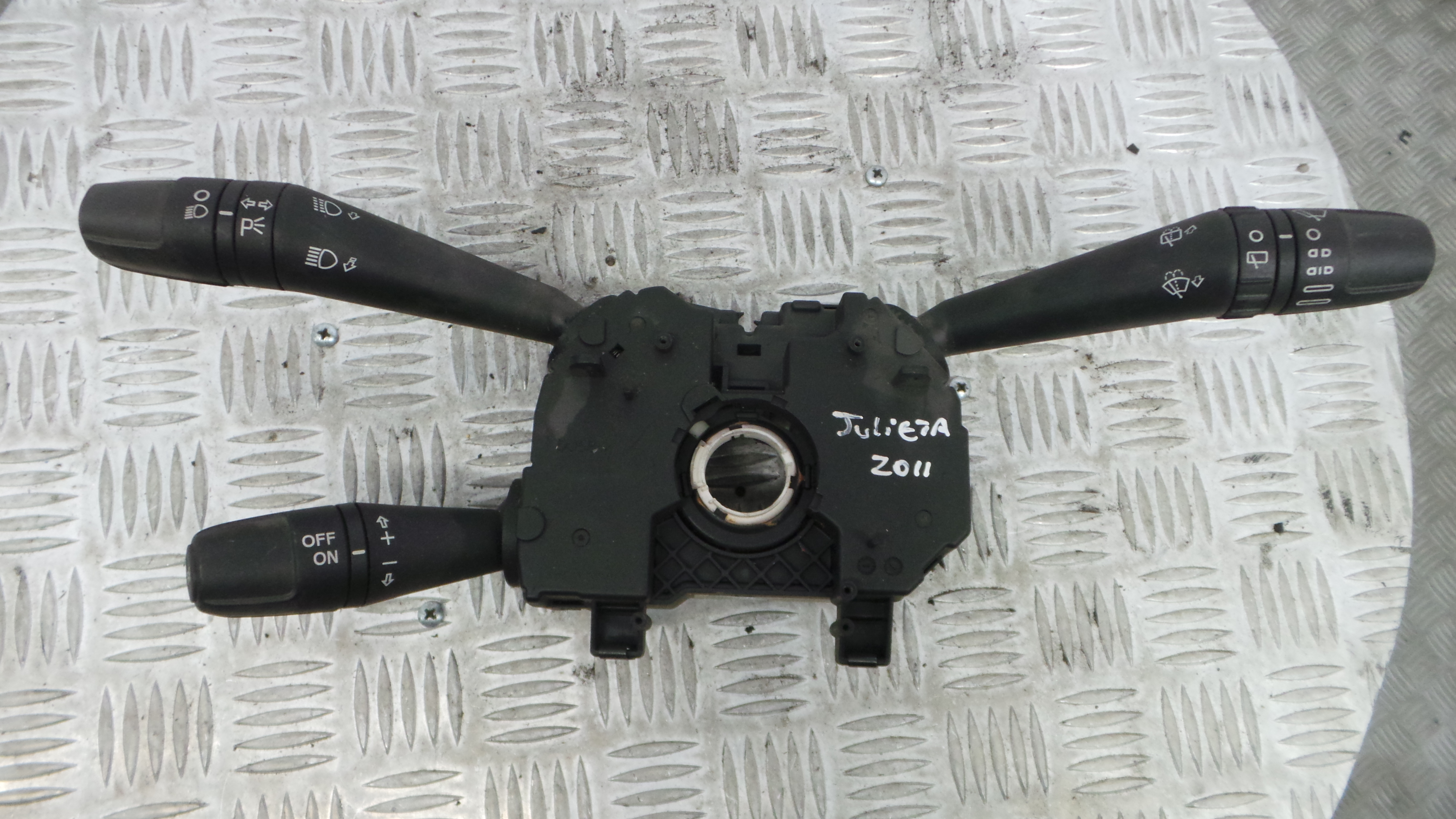 Comando de Limpa Para Brisas 86263040 - ALFA ROMEO GIULIETTA (940_)-33252132