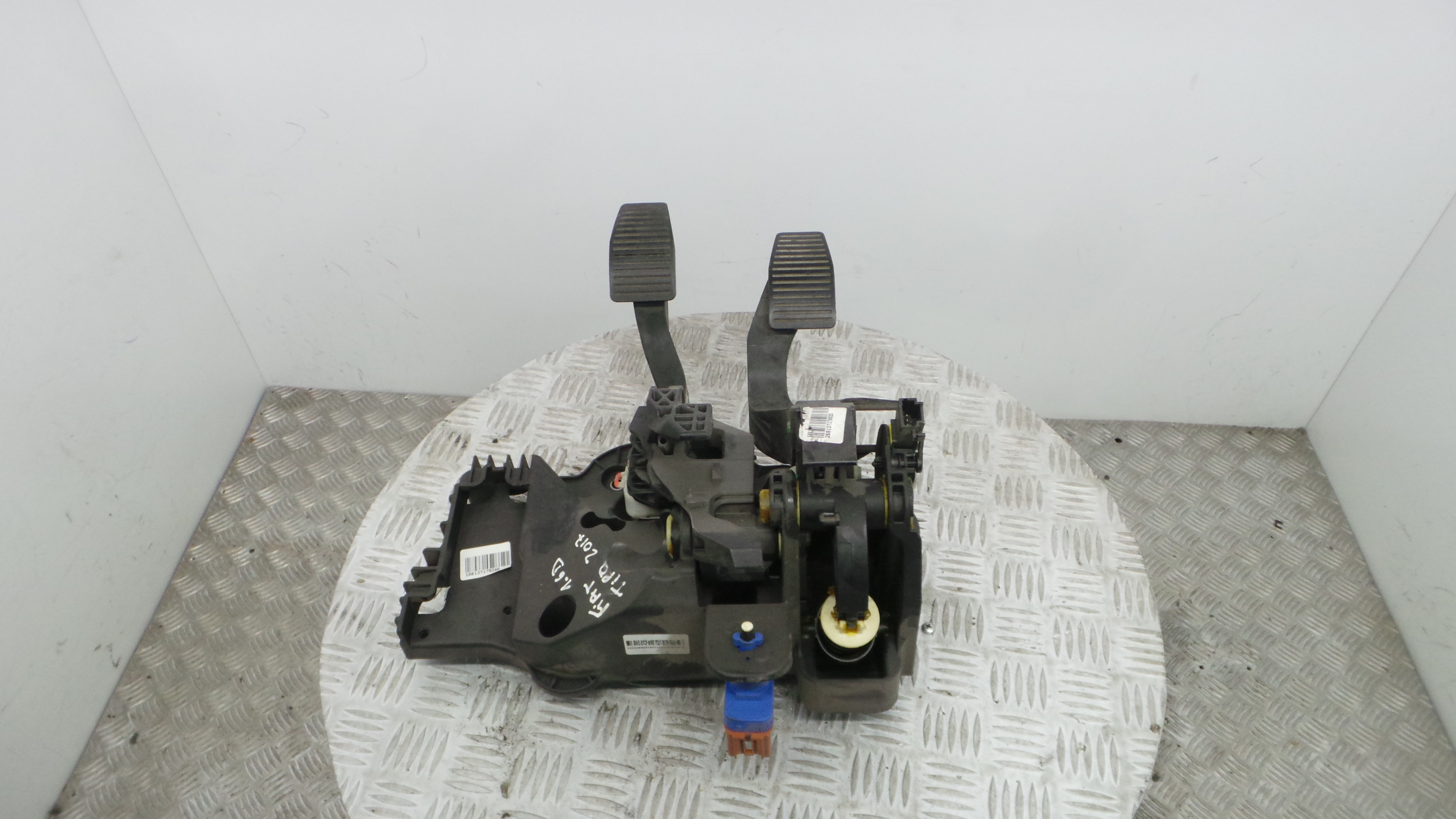 Pedal do Travão 2583561045 - FIAT EGEA Hatchback (356_, 357_), TIPO Hatchback (356_, 357_)-33252221