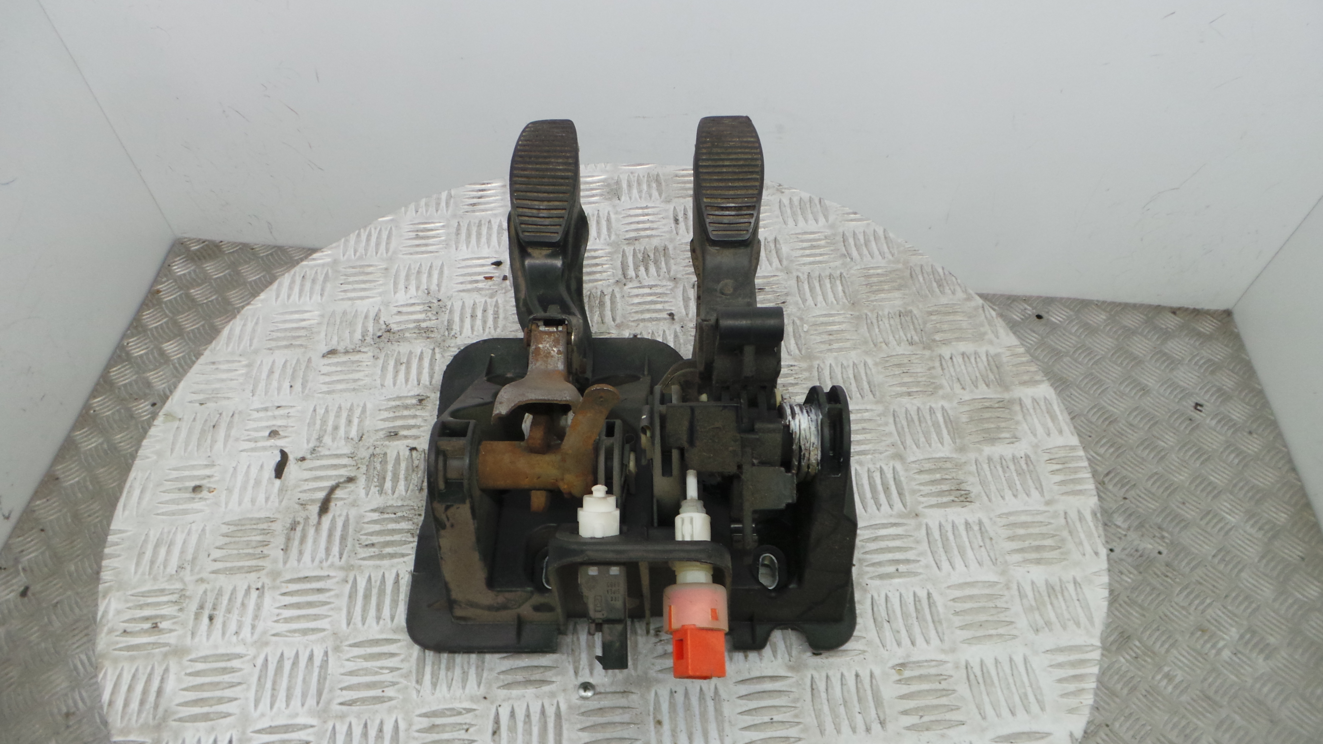 Pedal do Travão LS362370 - FIAT 500 (312_)-33252237