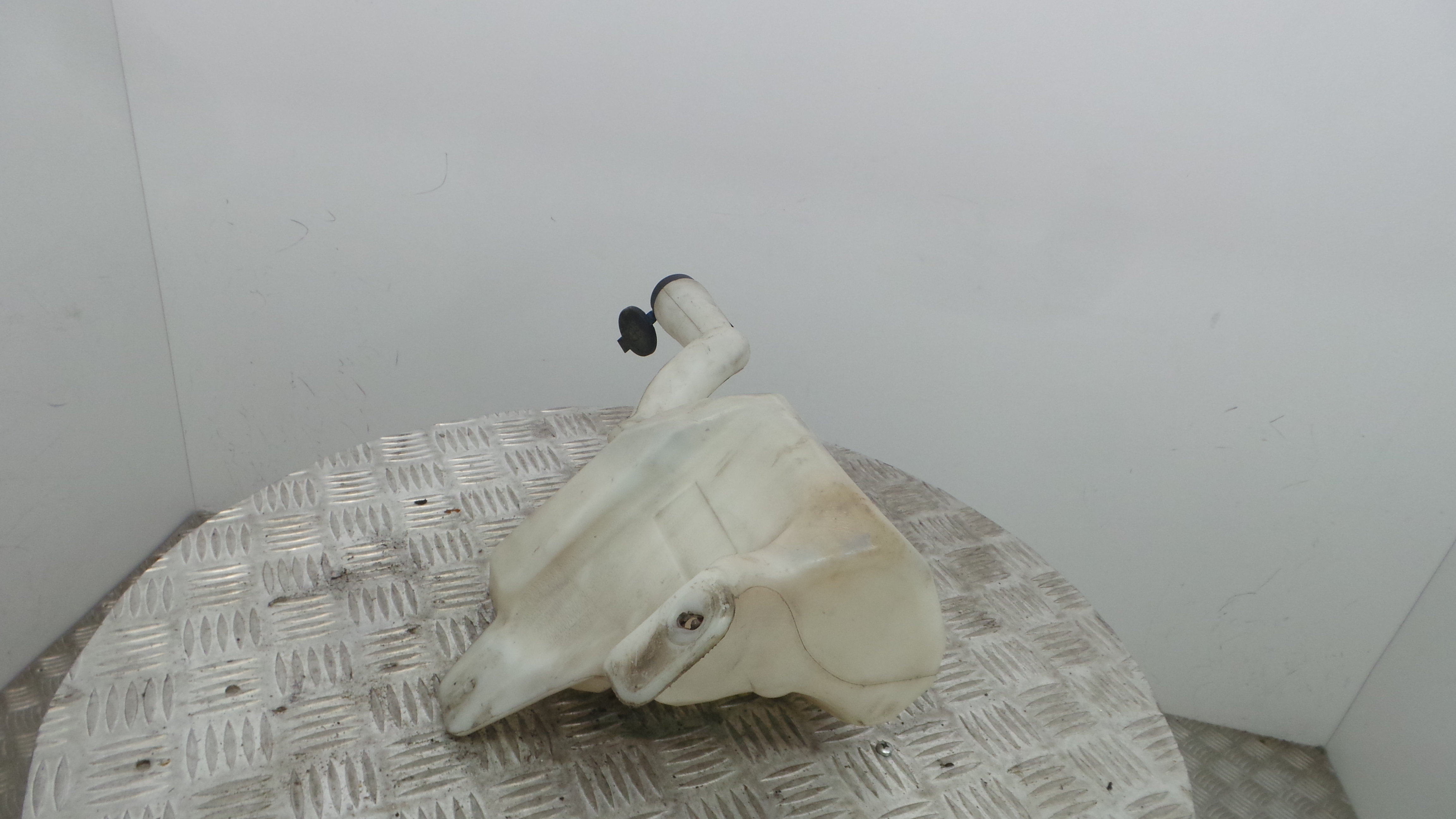 Depósito De Água Do Limpa-vidros 55702892 - FIAT PUNTO Caixa/parte traseira inclinada (199_)-33252452