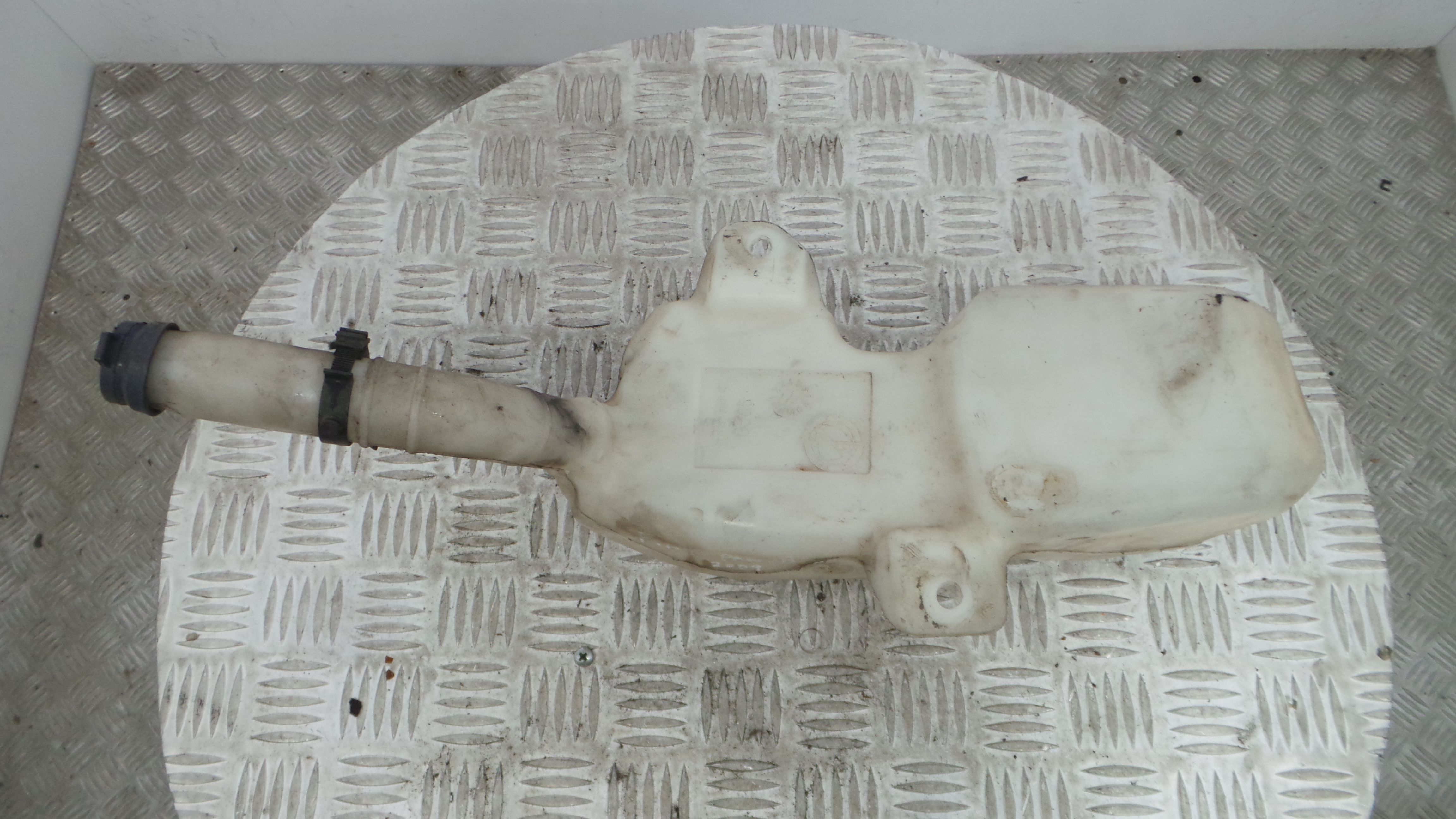 Depósito De Água Do Limpa-vidros 0000046804527 - FIAT PANDA (169_), PANDA / PANDA CLASSIC (169_)-33252473