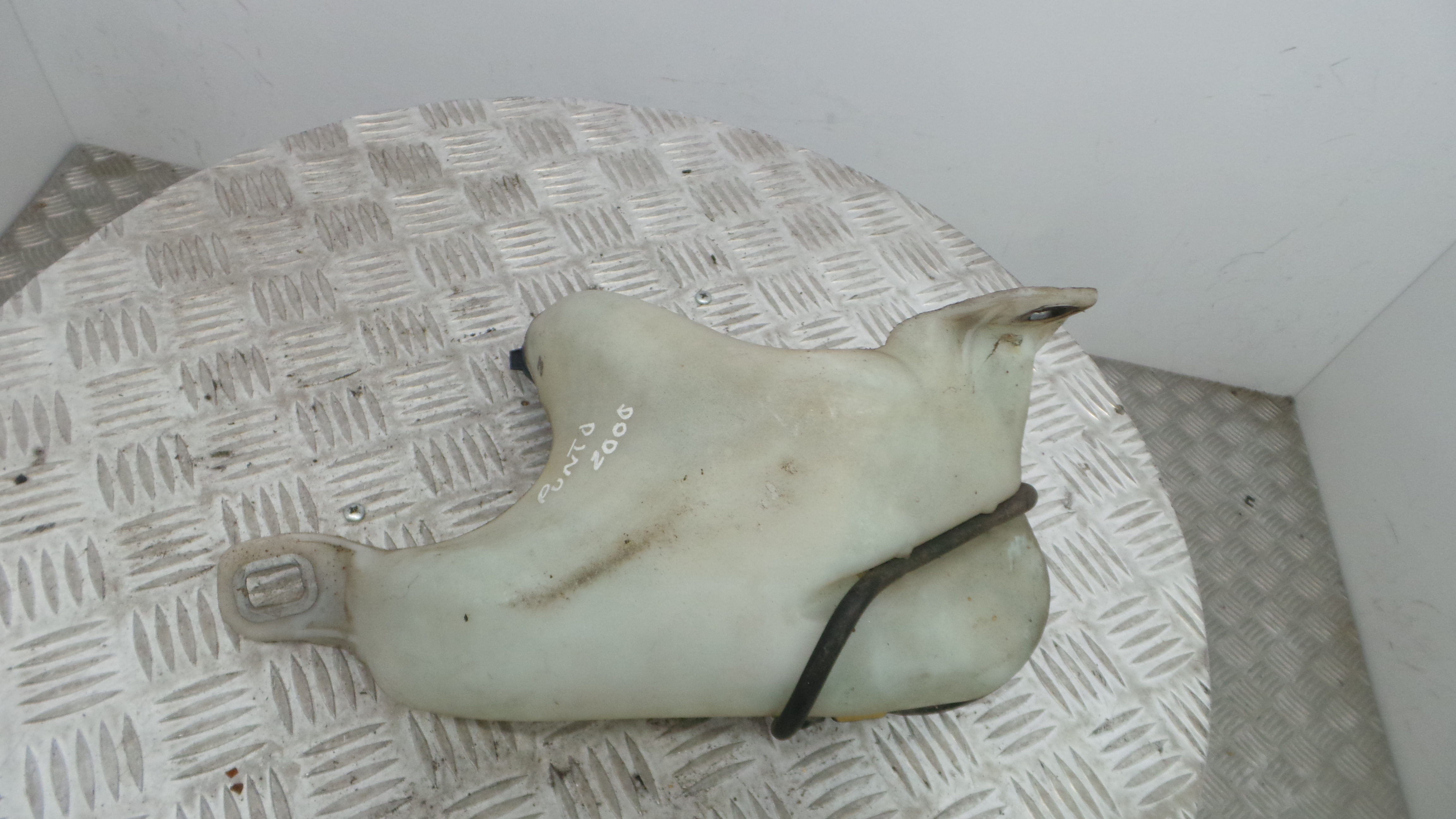 Depósito De Água Do Limpa-vidros 0000046525311 - FIAT PUNTO (188_)-33252477