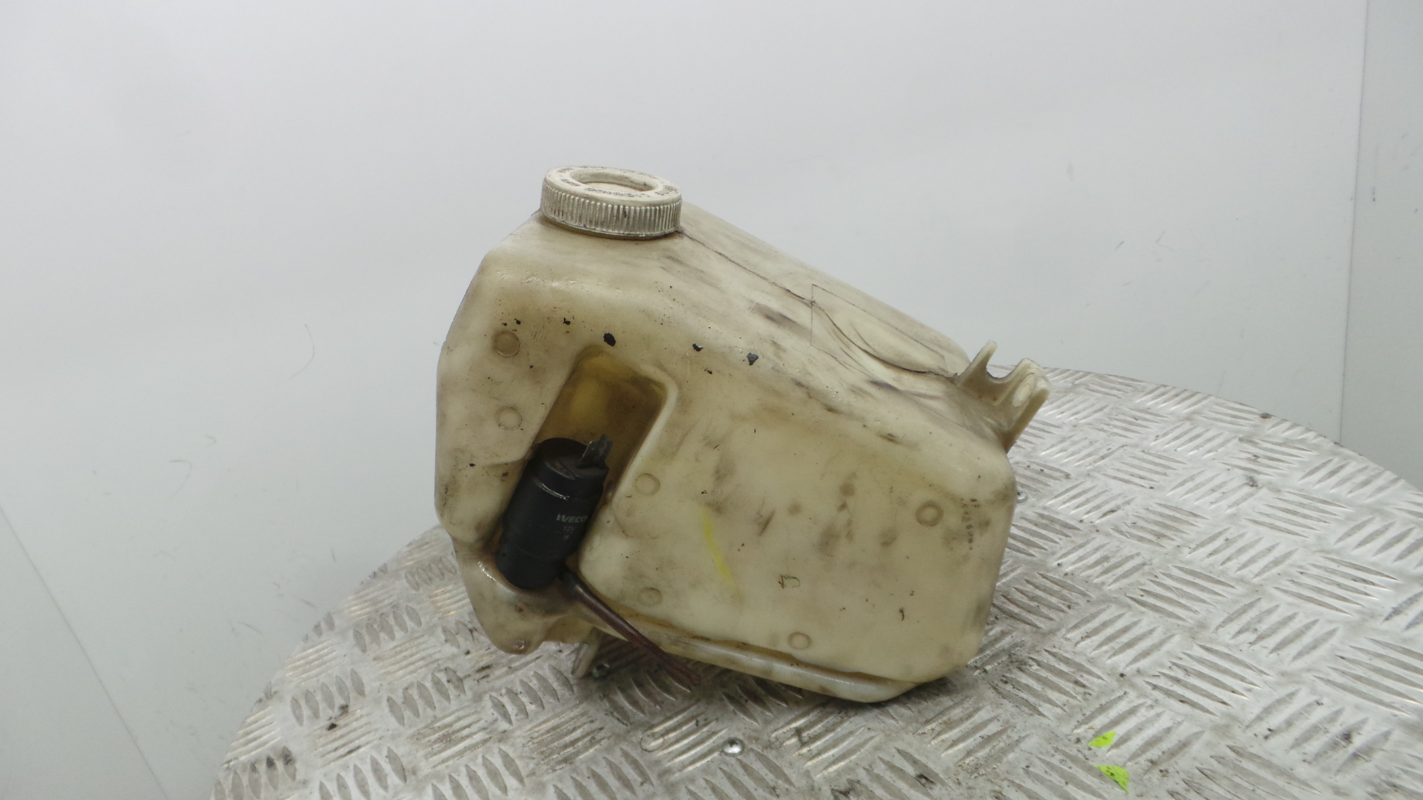 Depósito De Água Do Limpa-vidros - IVECO DAILY I Caixa-33252490