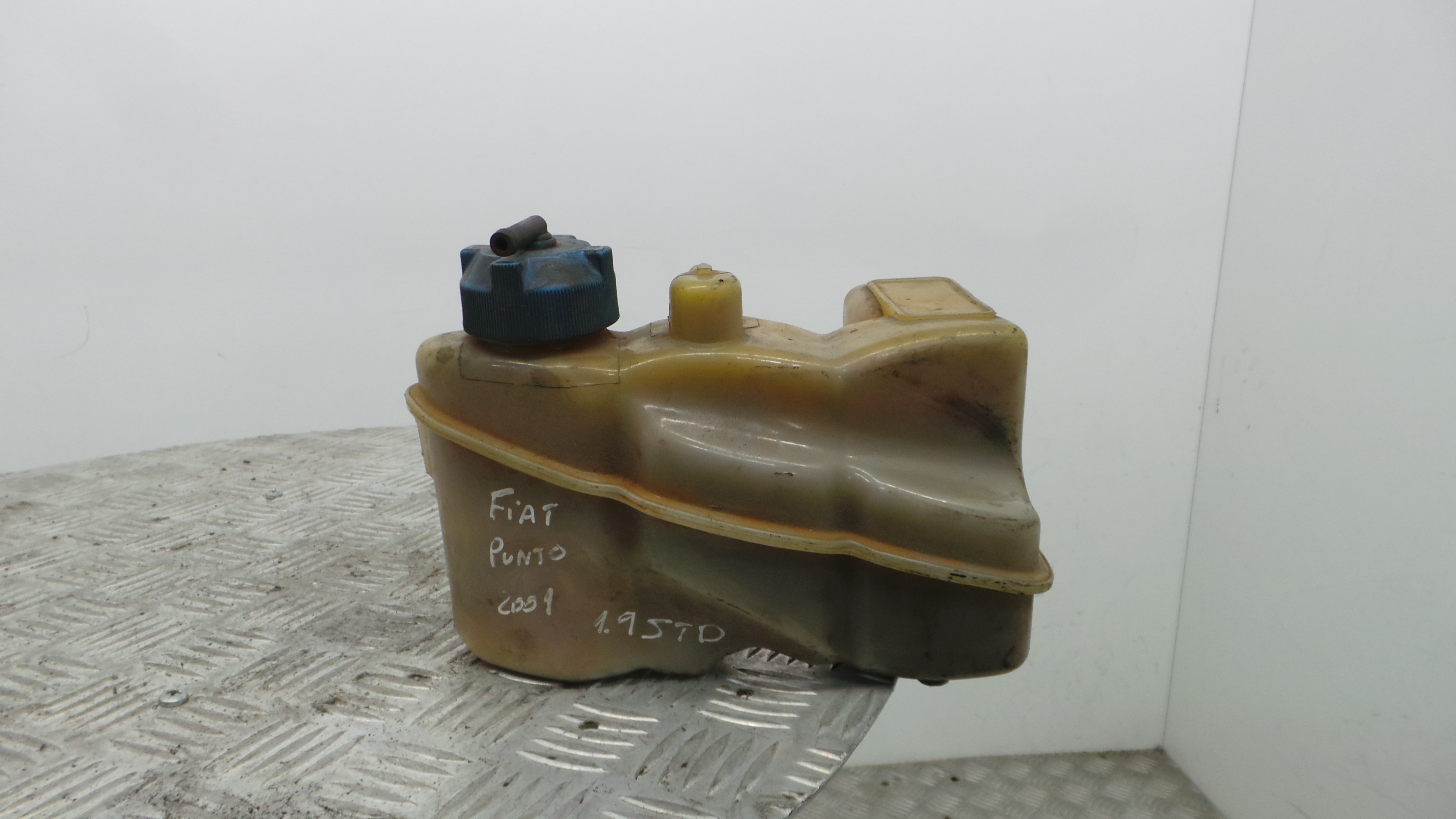Depósito Água Radiador / Vazo de Expansao 0000051739651 - FIAT PUNTO (188_)-33252518
