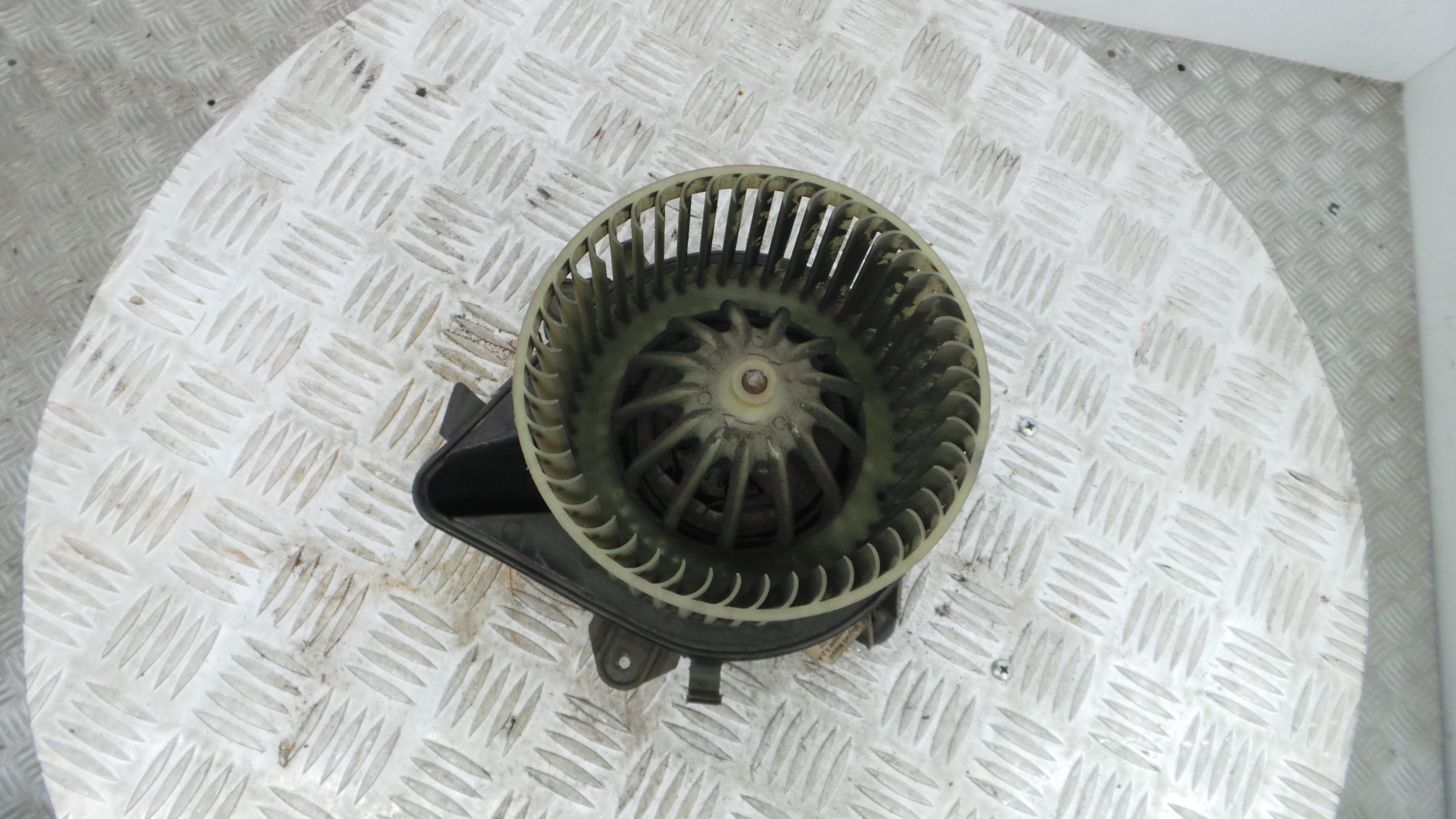 Motor da Chauffage / Motor de Sofagem 141730600 - FIAT PUNTO (188_)-33252909 Motor da Chauffage / Motor de Sofagem 141730600 - FIAT PUNTO (188_)-33252909