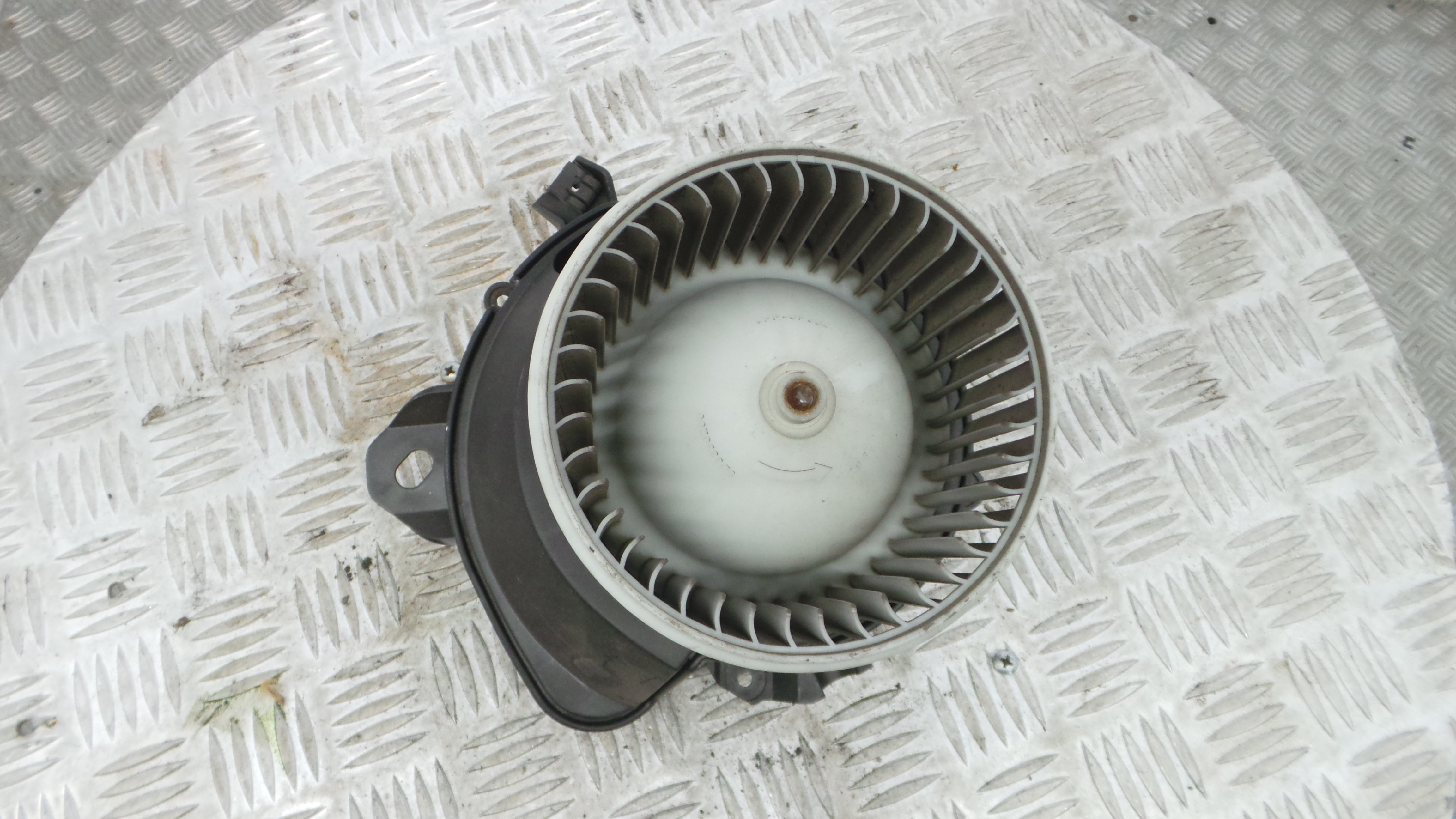 Motor da Chauffage / Motor de Sofagem 164230100 - FIAT GRANDE PUNTO (199_)-33252919 Motor da Chauffage / Motor de Sofagem 164230100 - FIAT GRANDE PUNTO (199_)-33252919