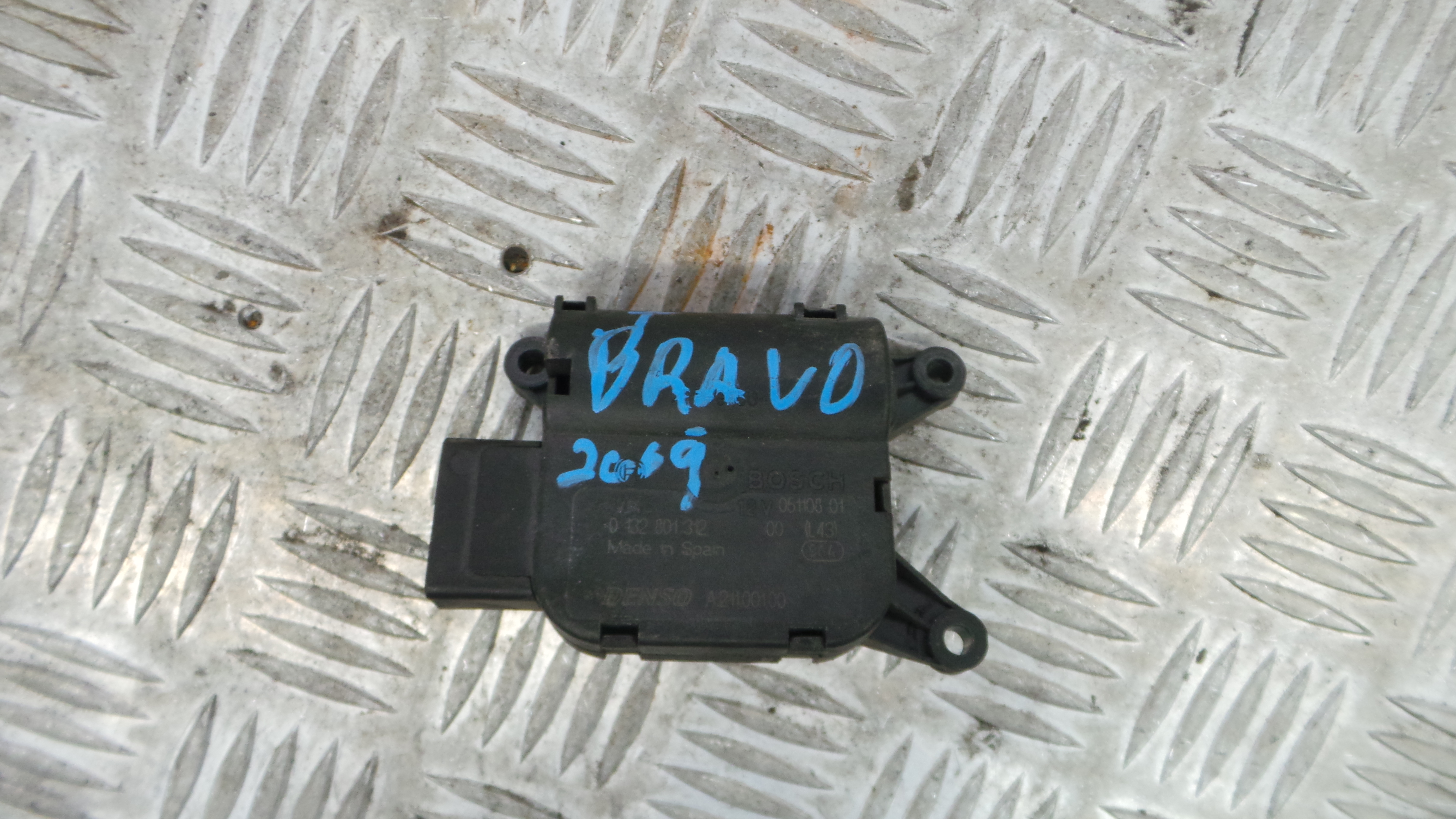 Atuador do Circuito de Ar  0132801312 - FIAT BRAVO II (198_)-33253086