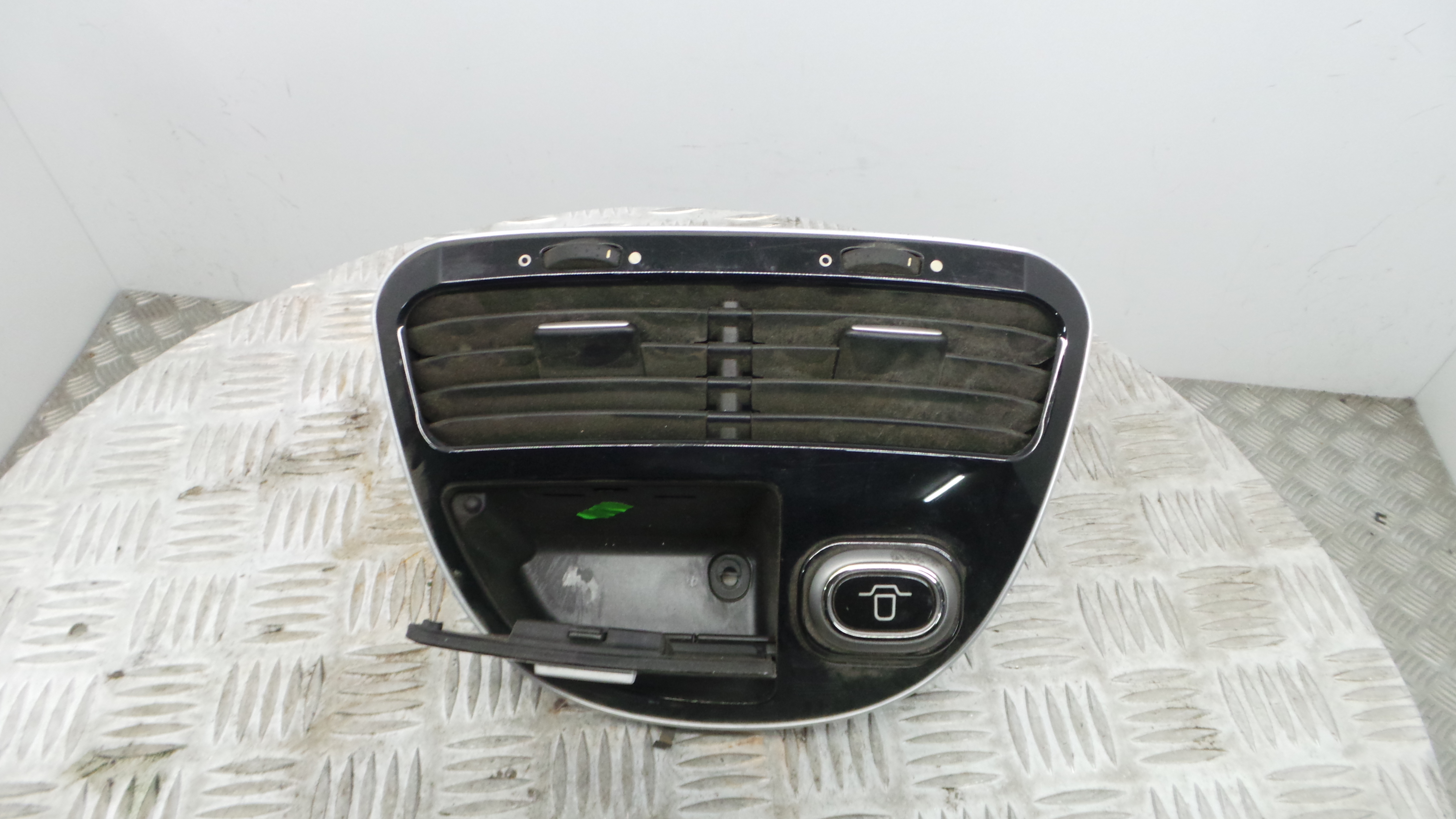 Grelha da Sofagem  LS393259 - FIAT GRANDE PUNTO (199_)-33253107 Grelha da Sofagem  LS393259 - FIAT GRANDE PUNTO (199_)-33253107