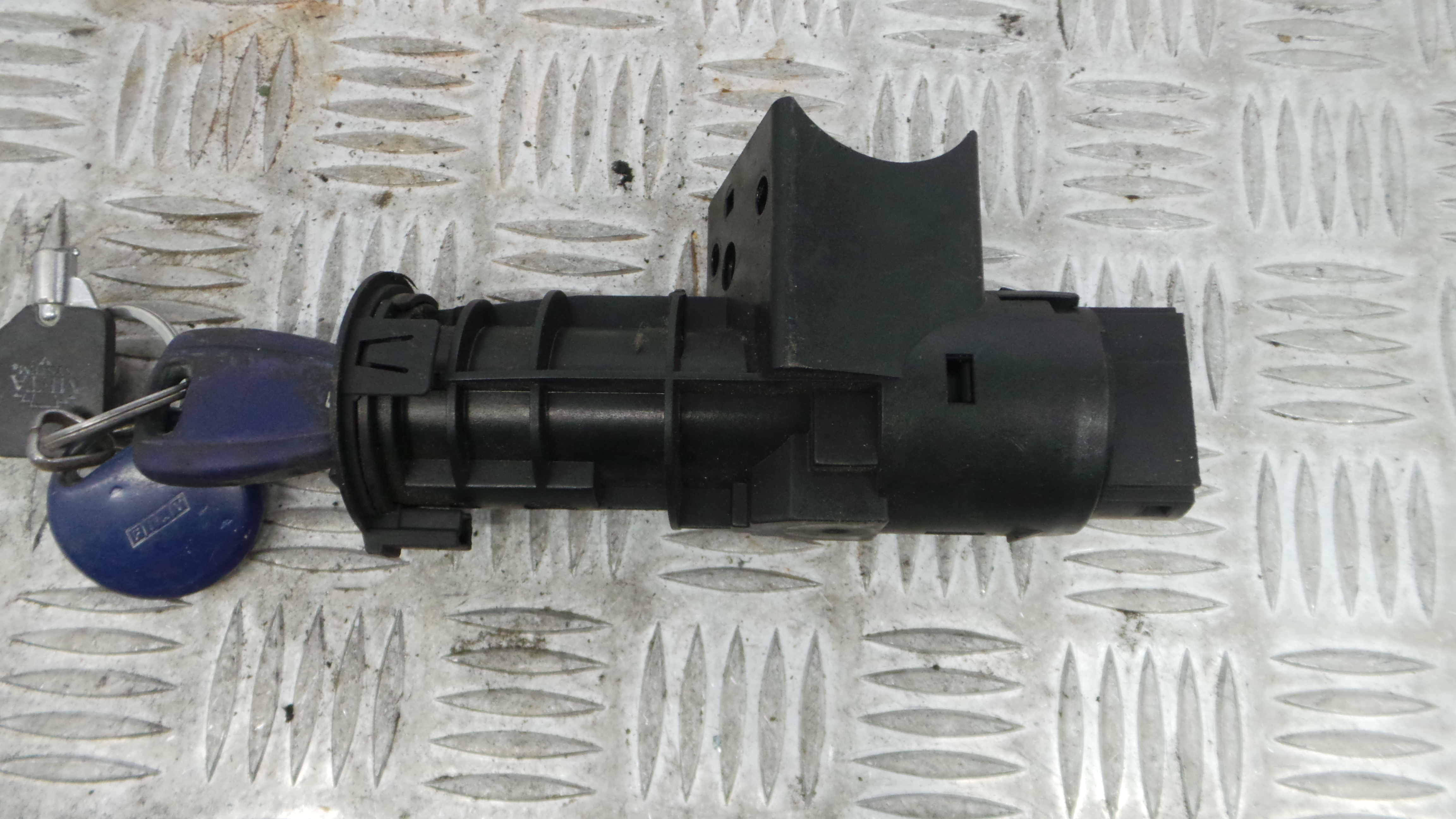 Canhão de ignição 0000046753084 - FIAT PUNTO (188_)-33253977