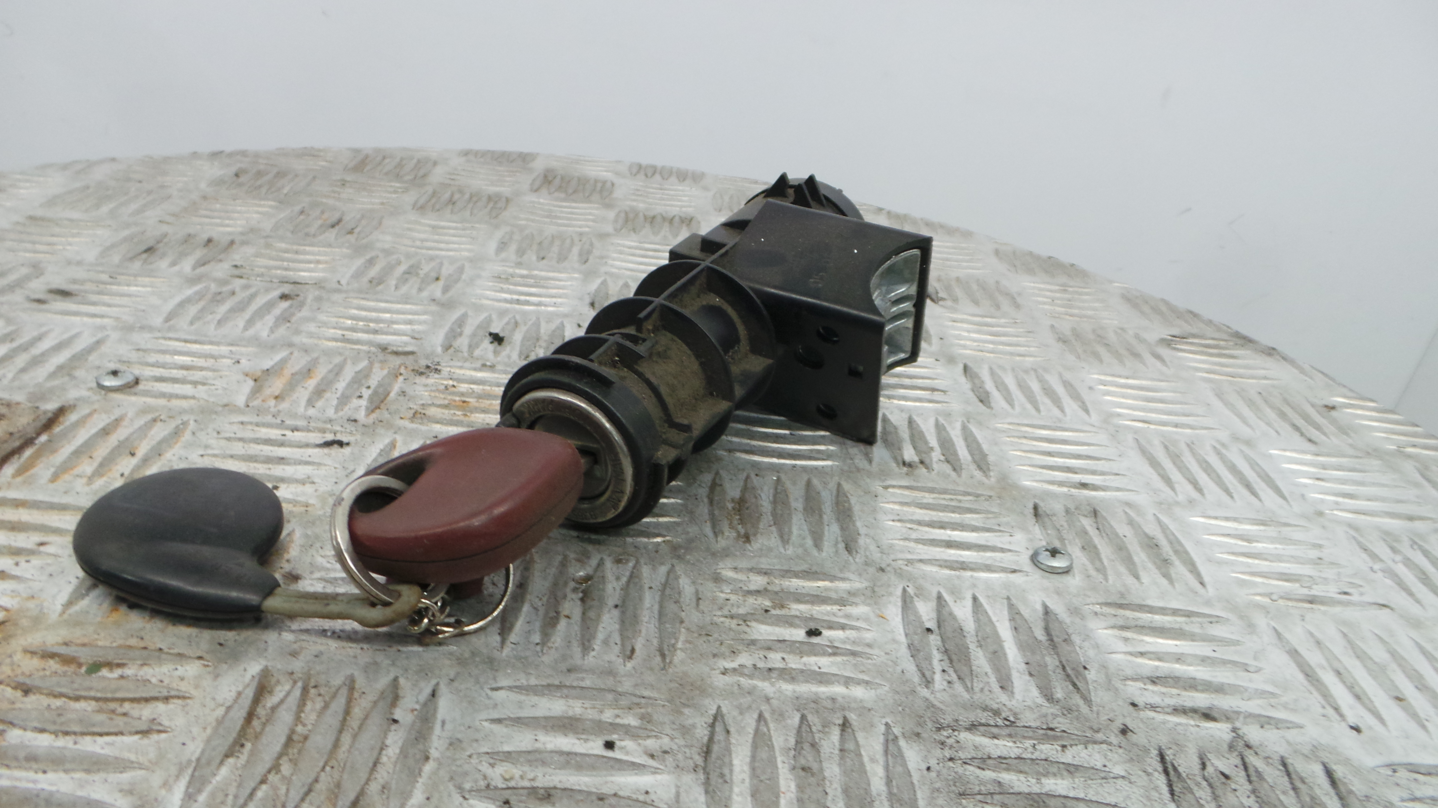 Canhão de ignição 0000046543447 - FIAT PUNTO (176_)-33253994 Canhão de ignição 0000046543447 - FIAT PUNTO (176_)-33253994