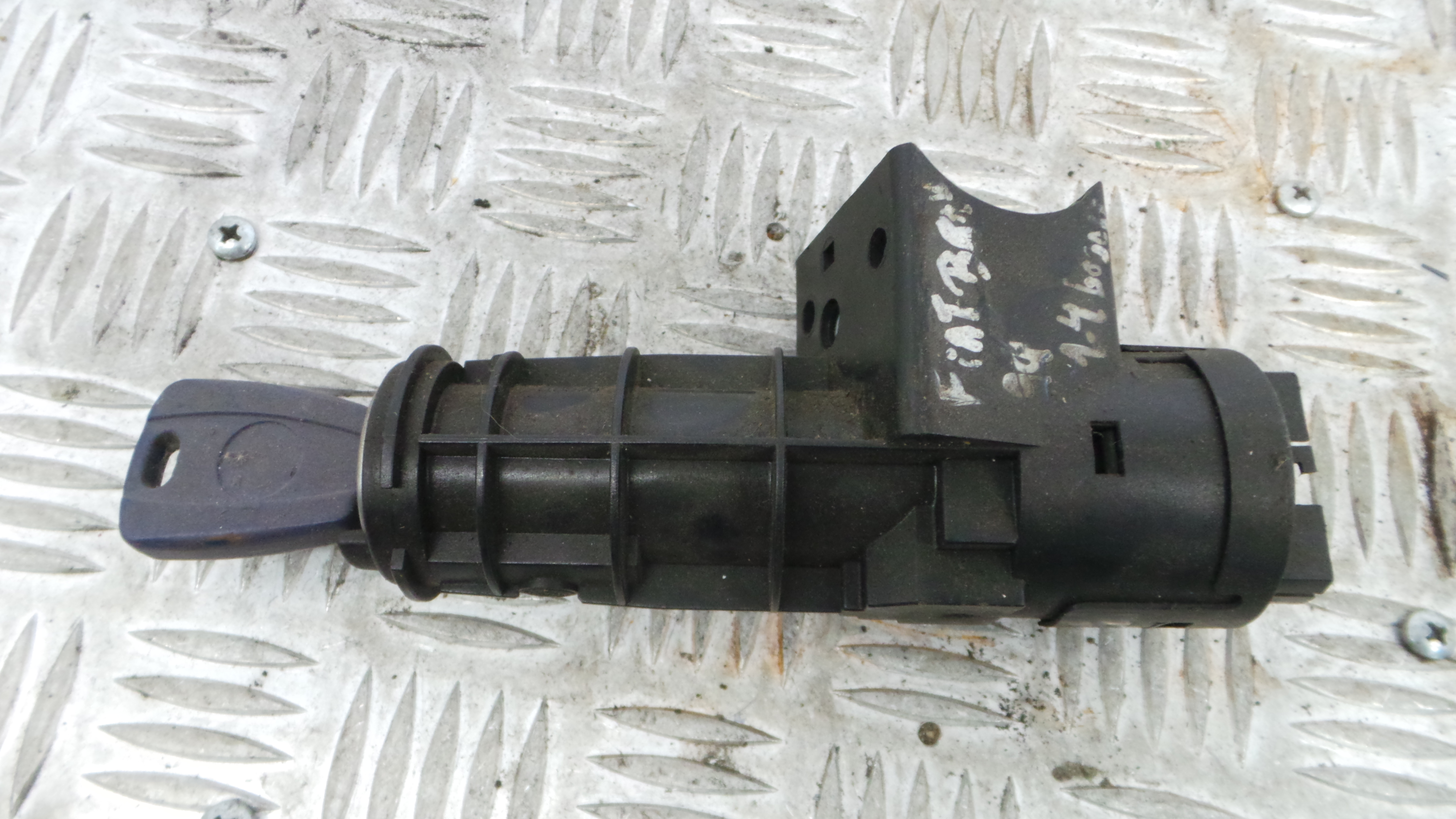 Canhão de ignição 0000046543447 - FIAT BRAVO I (182_)-33254029