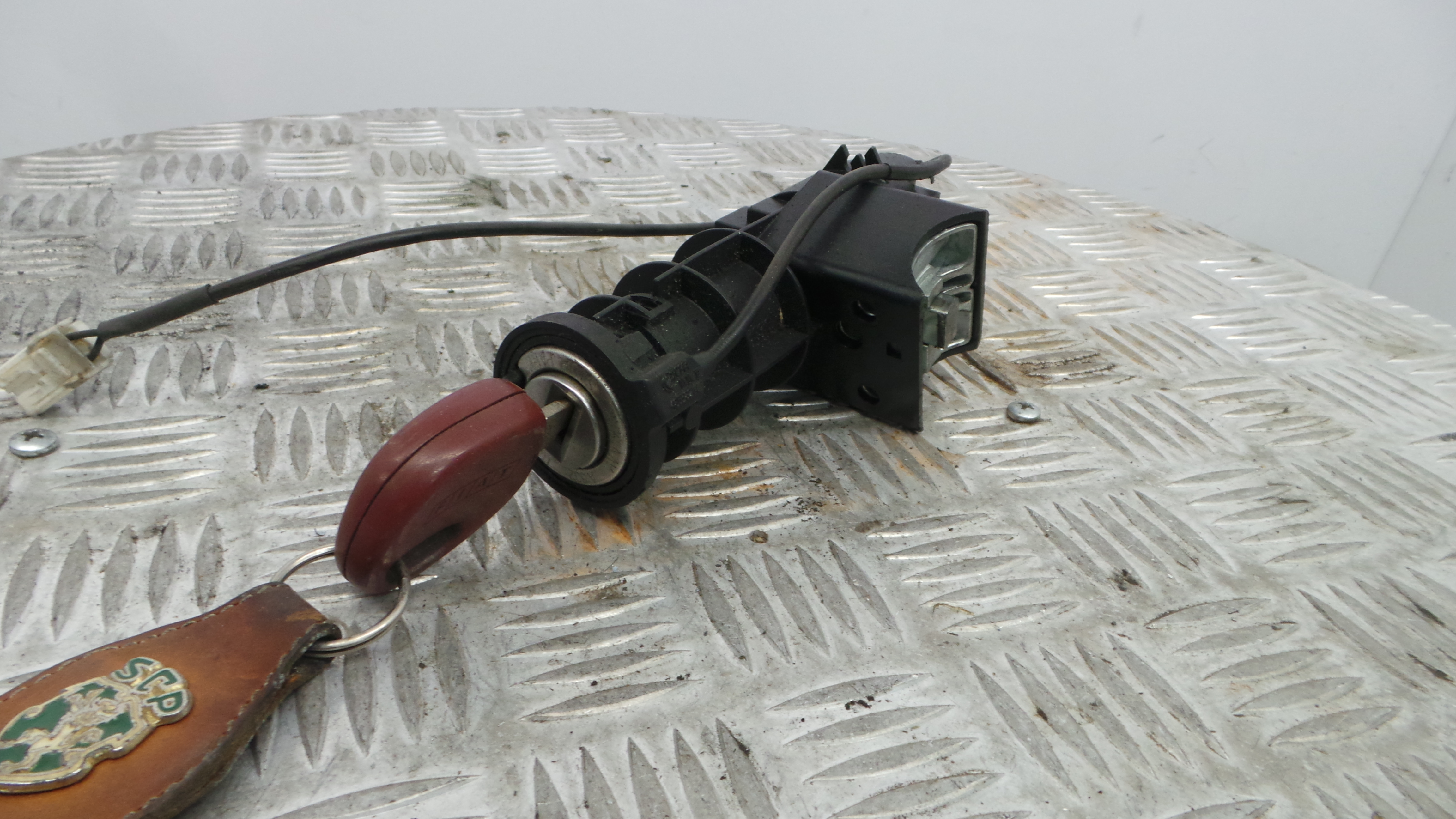 Canhão de ignição 0000046543447 - FIAT PUNTO (176_)-33254045 Canhão de ignição 0000046543447 - FIAT PUNTO (176_)-33254045