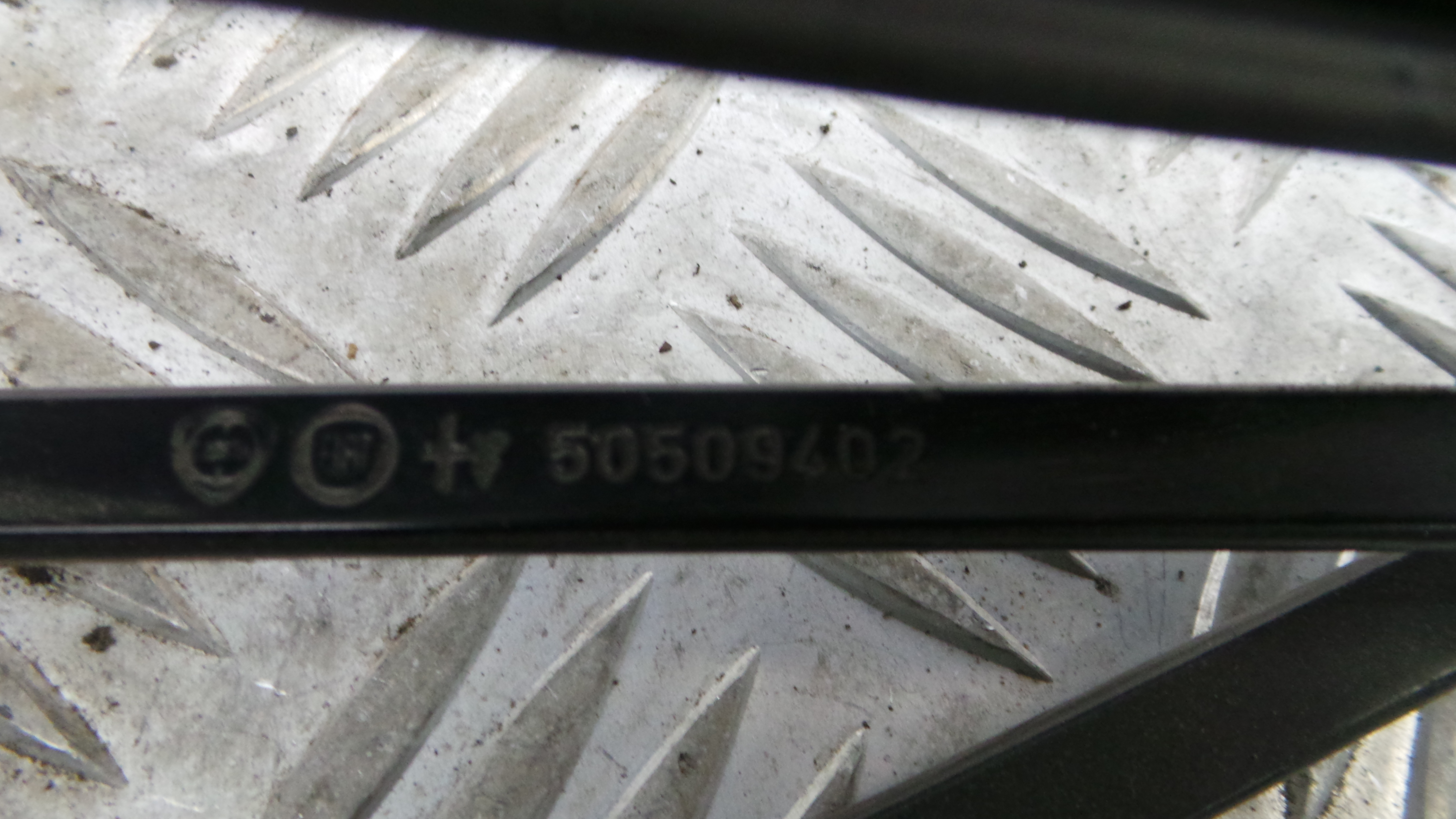 Braço Do Limpa-vidros 50509402 - ALFA ROMEO GIULIETTA (940_)-33254201