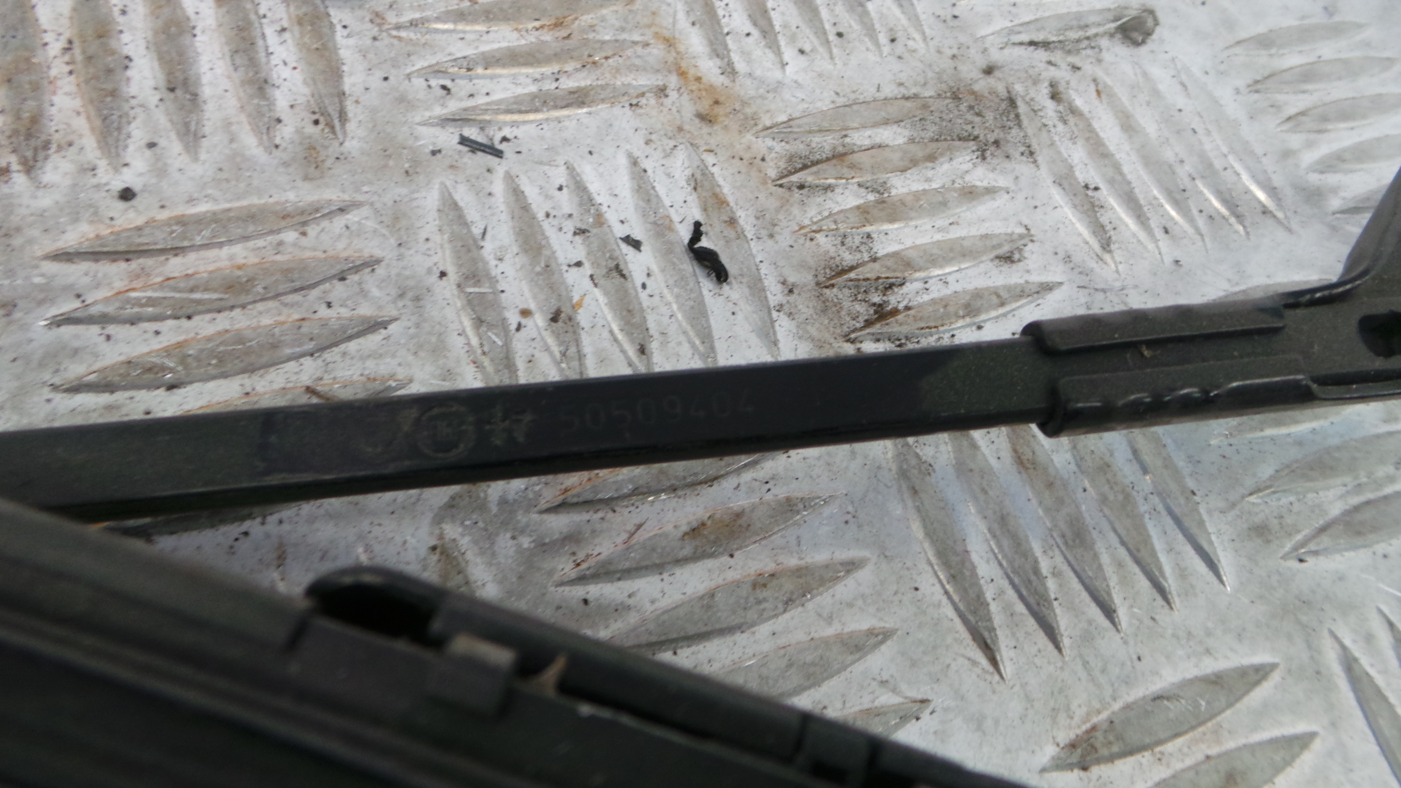 Braço Do Limpa-vidros 50509402 - ALFA ROMEO GIULIETTA (940_)-33254201