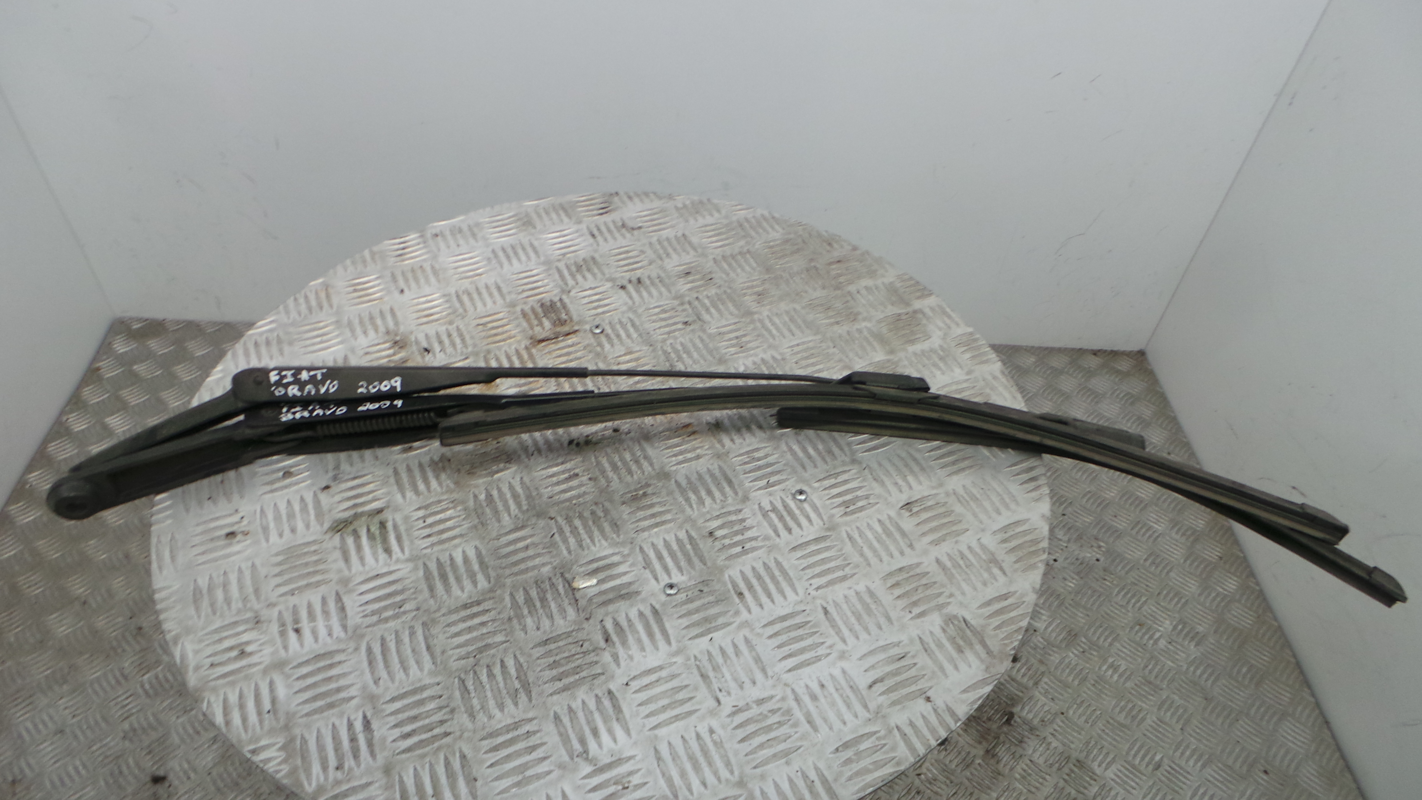 Braço Do Limpa-vidros 51833113 - FIAT BRAVO II (198_)-33254219