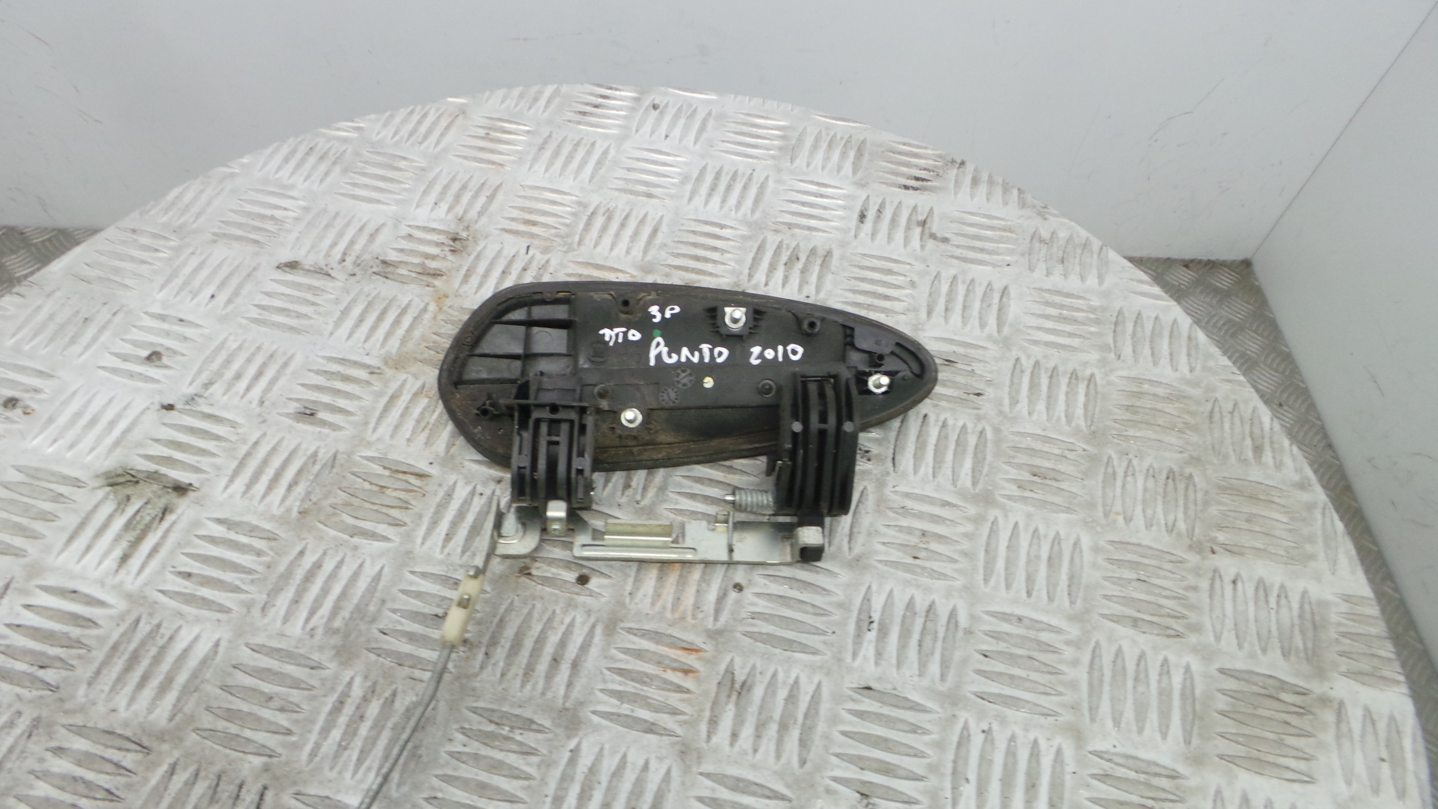 Puxador Exterior Frente Direita  0000735498779 - FIAT GRANDE PUNTO (199_)-33254288