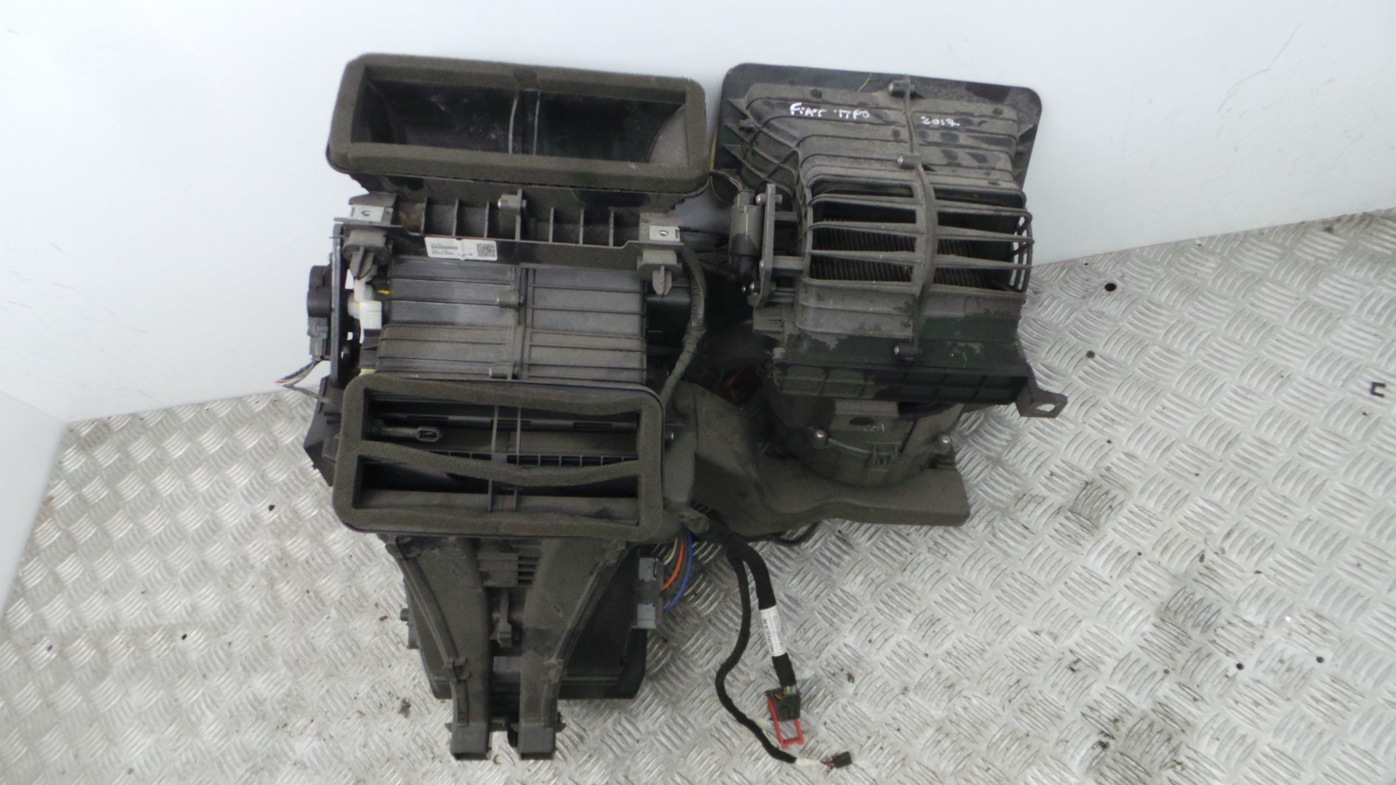 Caixa da Chauffage / Caixa da Sofagem 52018241 - FIAT EGEA Hatchback (356_, 357_), TIPO Hatchback (3-33294573 Caixa da Chauffage / Caixa da Sofagem 52018241 - FIAT EGEA Hatchback (356_, 357_), TIPO Hatchback (3-33294573