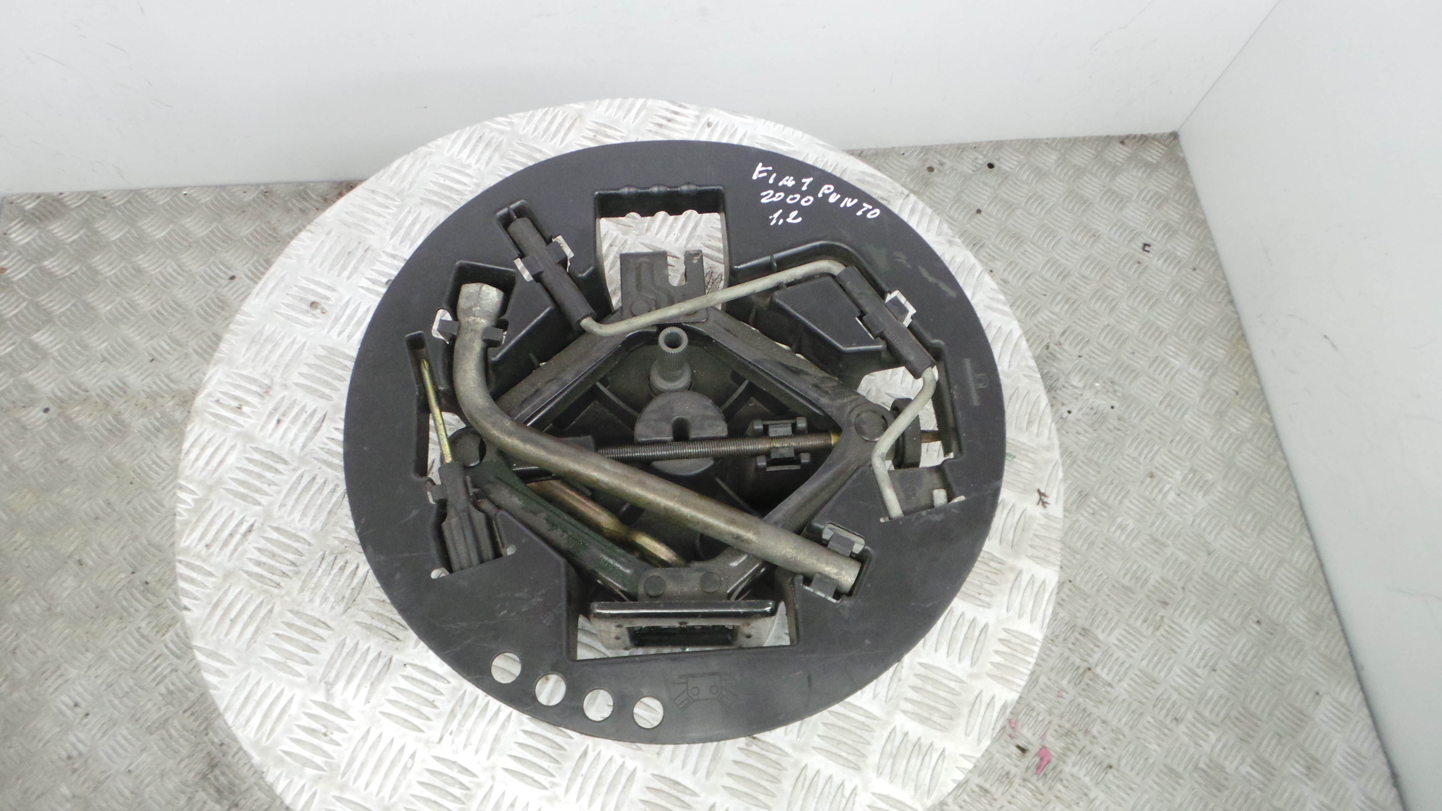 Kit Pneu Suplente 48761190 - FIAT PUNTO (188_)-33294606