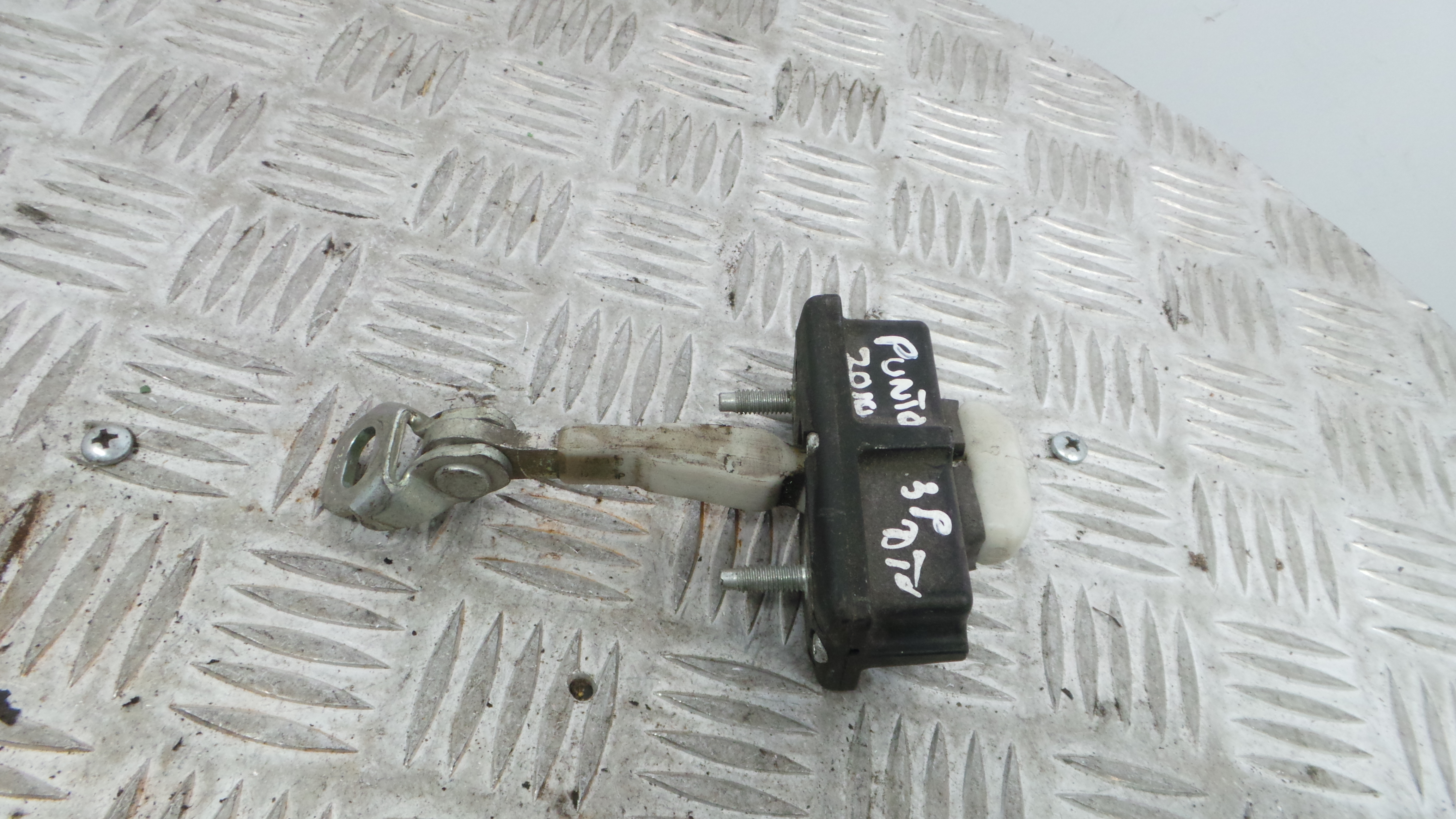 Esticador / Limitador de porta 51961551 - FIAT PUNTO (188_)-33378081