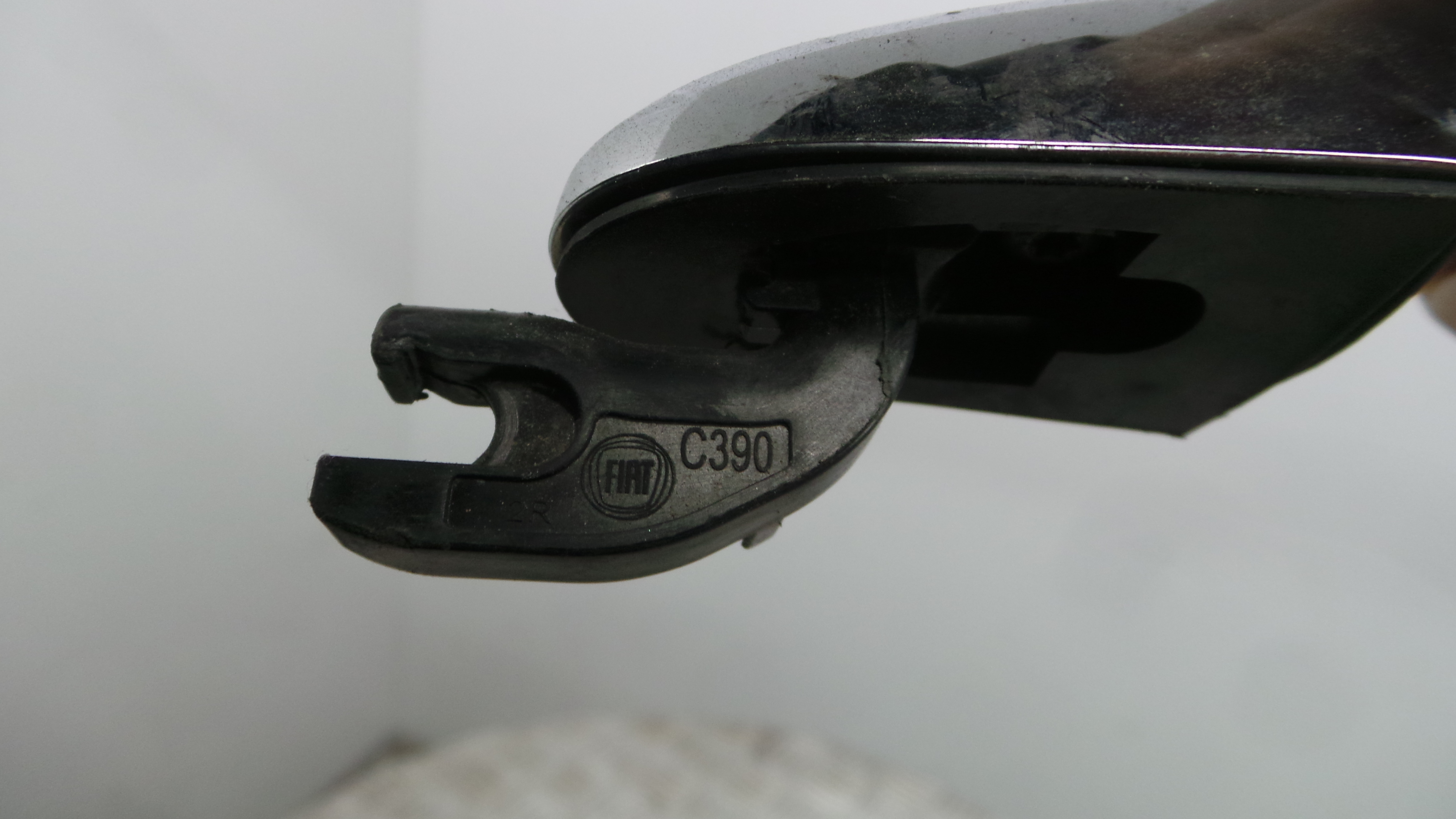 Puxador Exterior Frente Direita  0000735740902 - FIAT EGEA Hatchback (356_, 357_), TIPO Hatchback (3-33378099