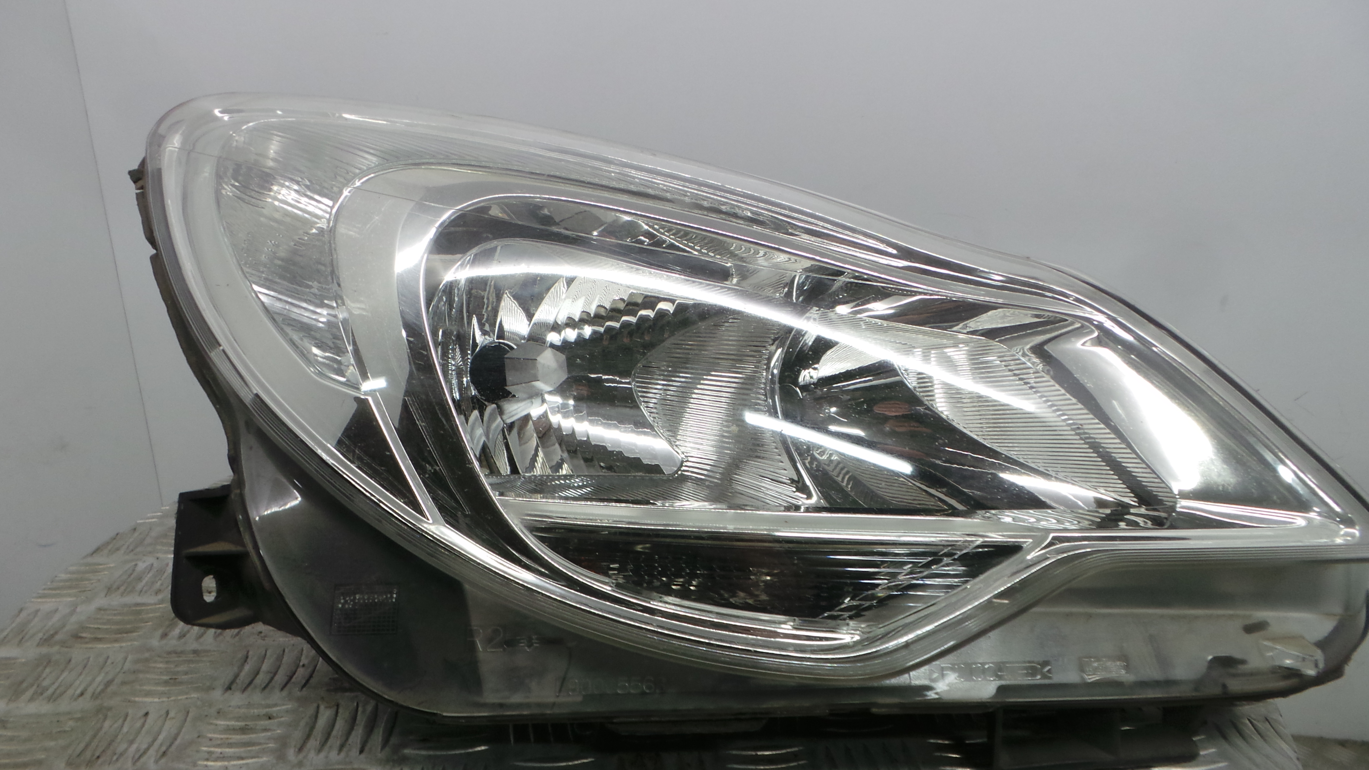 Ótica Dto 13432890 - OPEL CORSA D (S07)-33378242