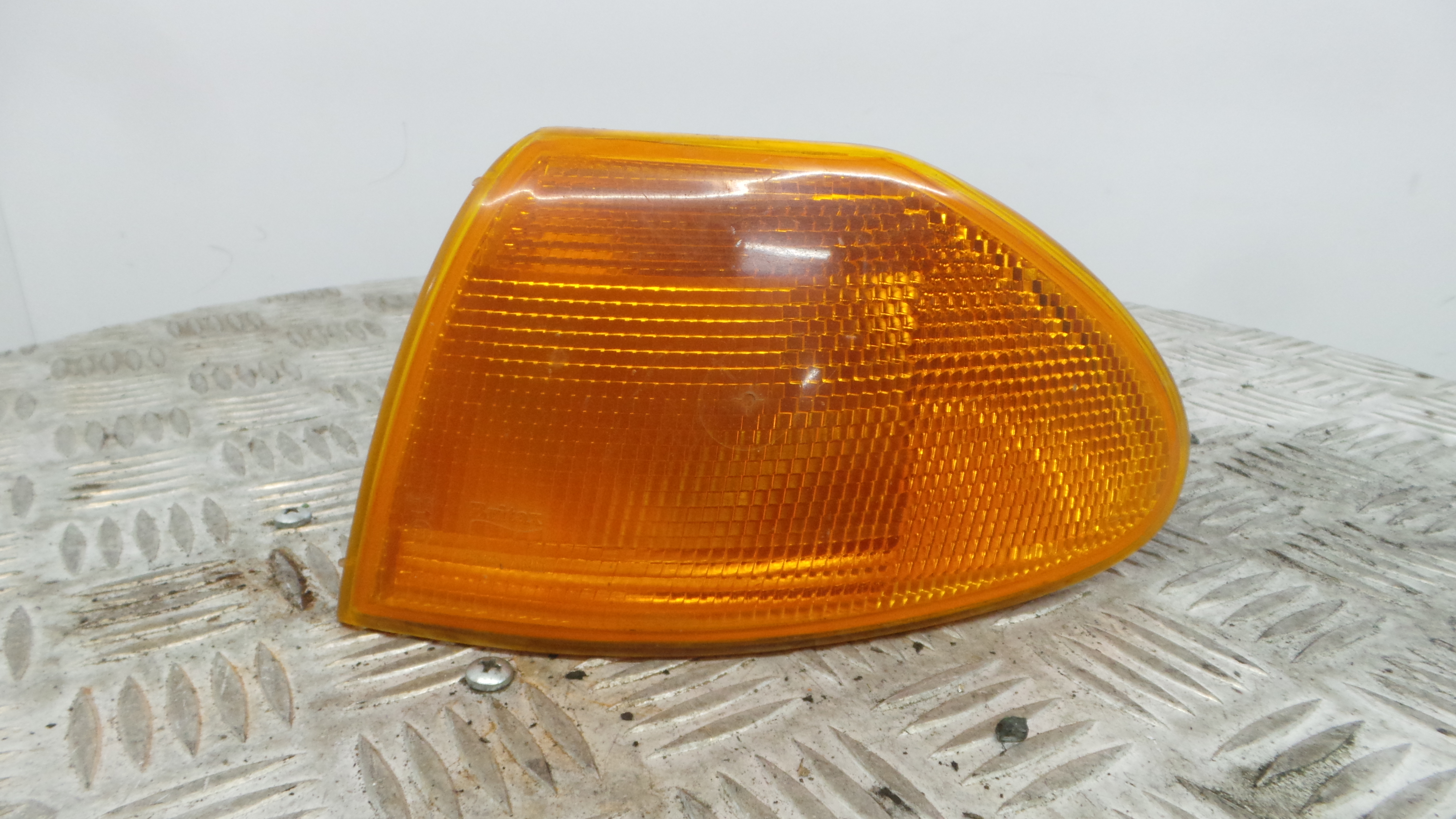 Farolim de Pisca Frente Esq 90421895 - OPEL ASTRA F Hatchback (T92)-33378421 Farolim de Pisca Frente Esq 90421895 - OPEL ASTRA F Hatchback (T92)-33378421