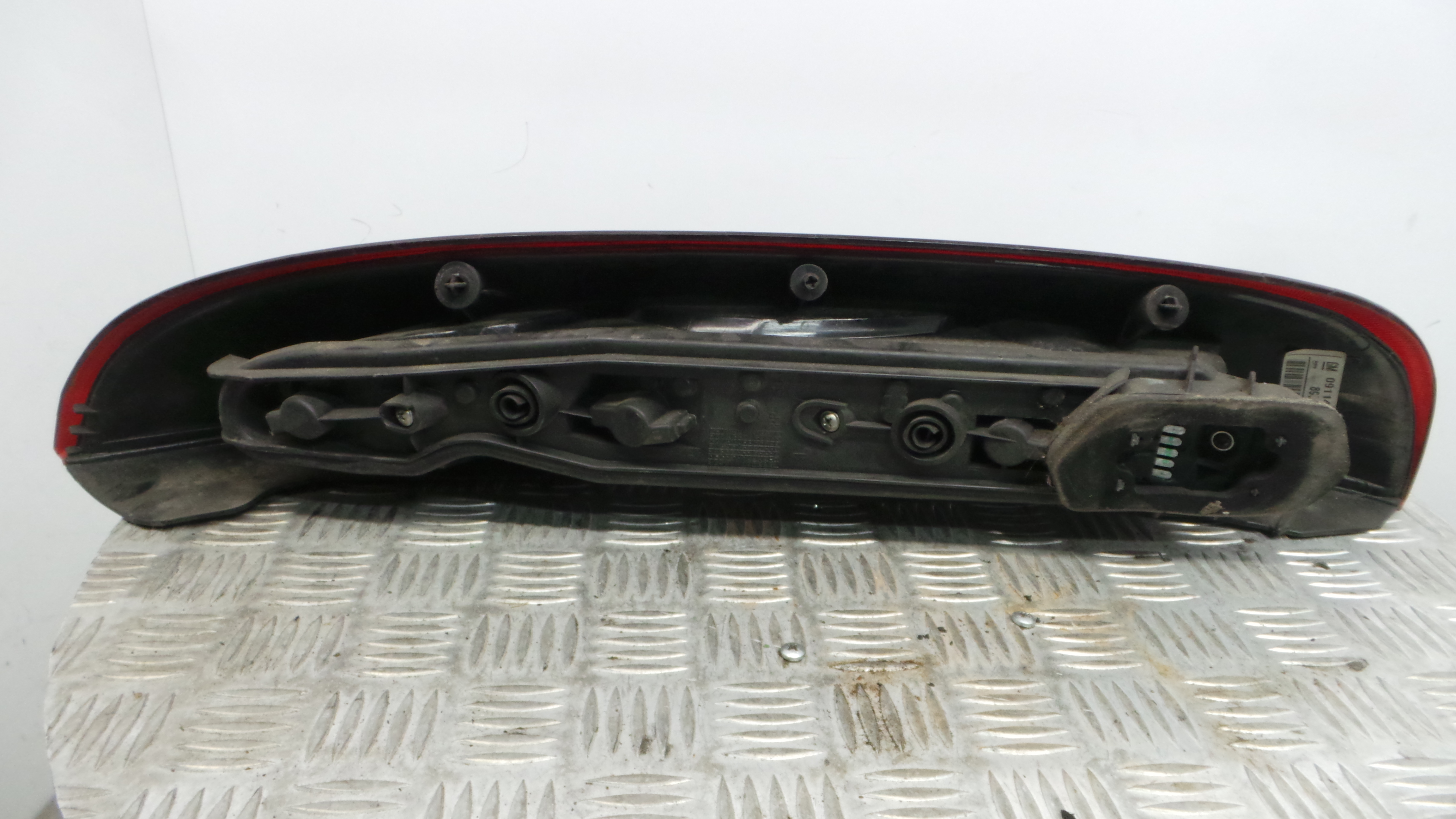 Farolim Stop Esq 09114336 - OPEL CORSA C (X01)-33405407