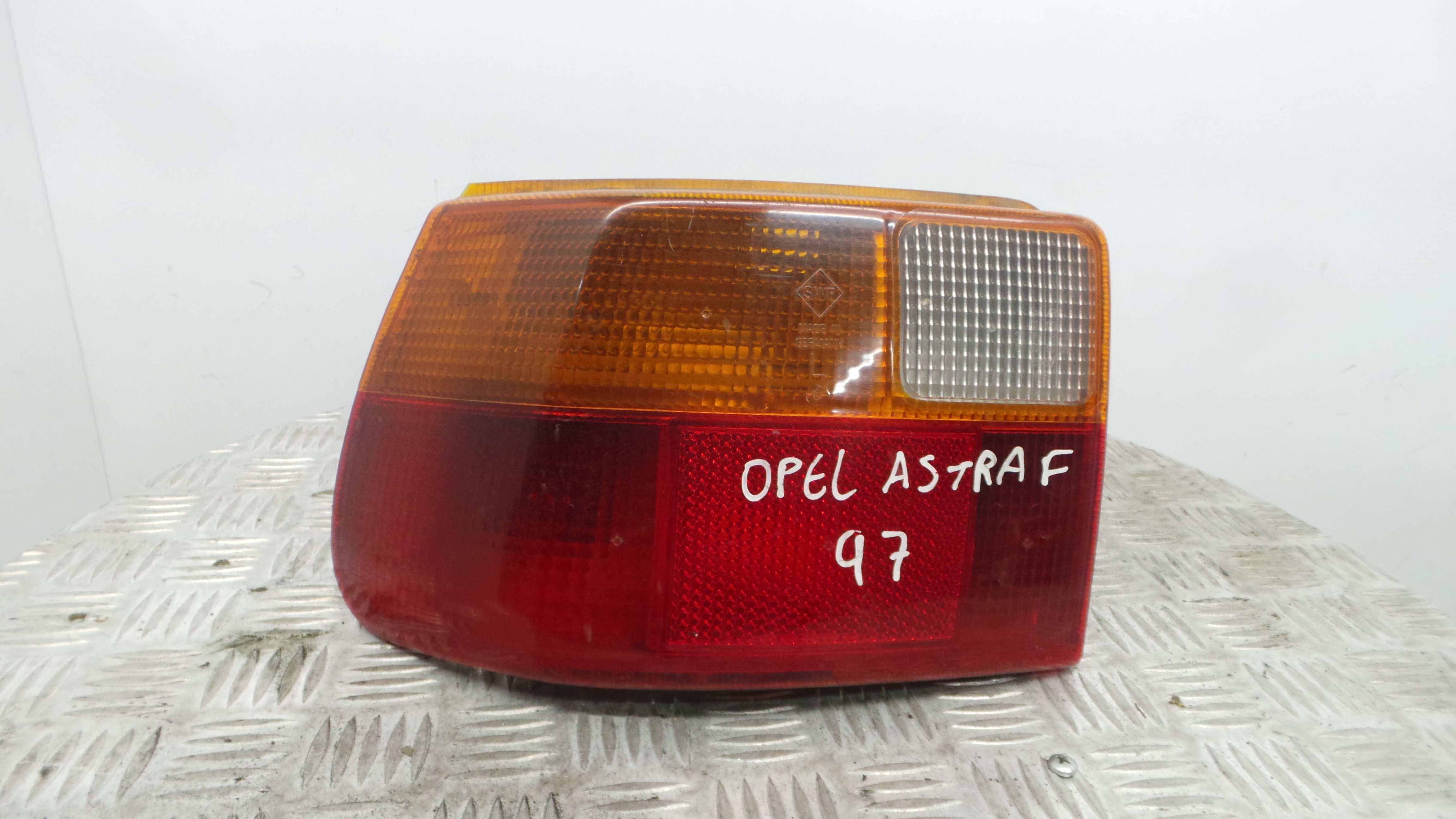 Farolim Stop Esq 90510601 - OPEL ASTRA F Hatchback (T92)-33405431 Farolim Stop Esq 90510601 - OPEL ASTRA F Hatchback (T92)-33405431
