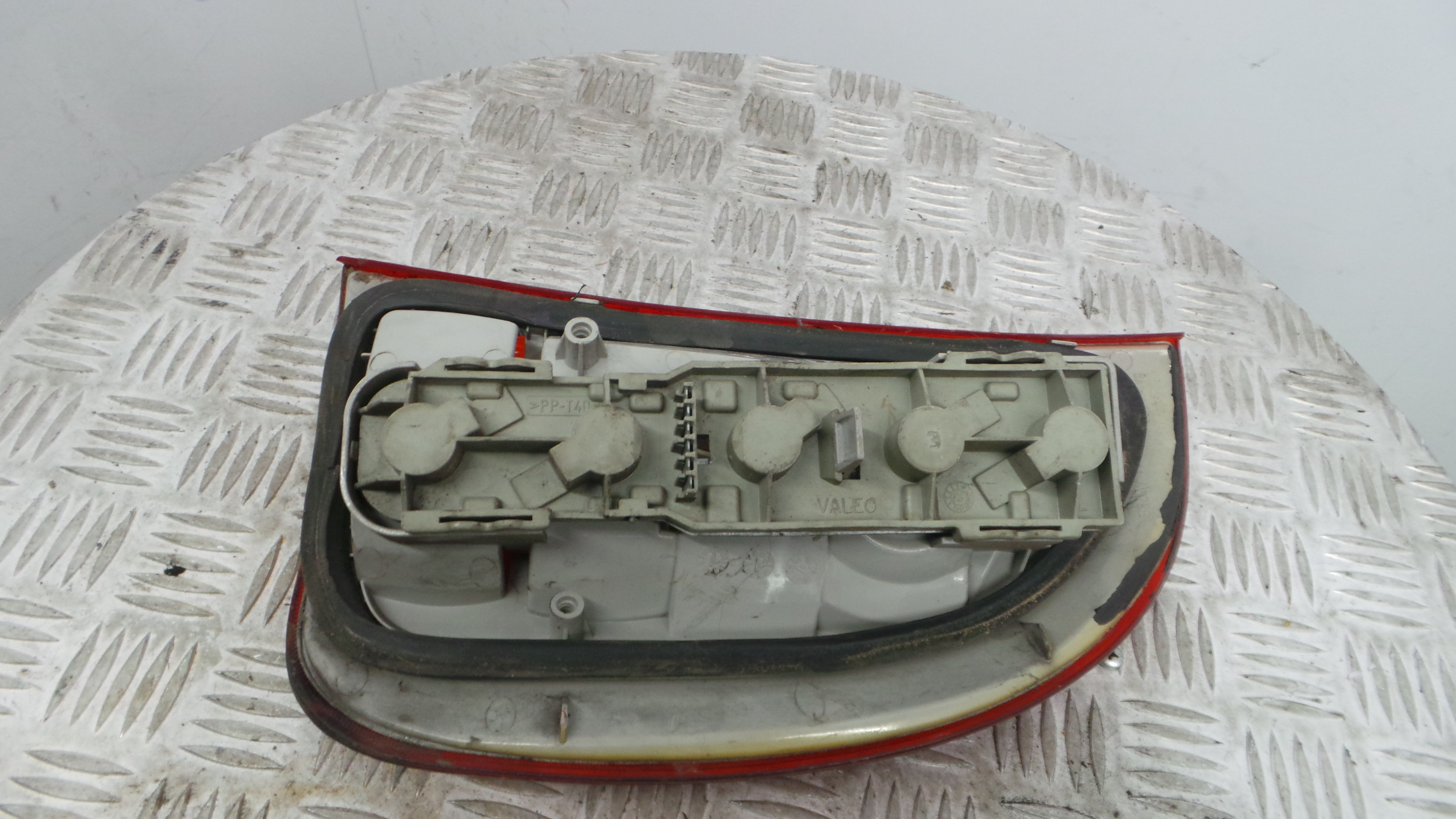 Farolim Stop Esq 11-A378B - OPEL CORSA B (S93)-33405445