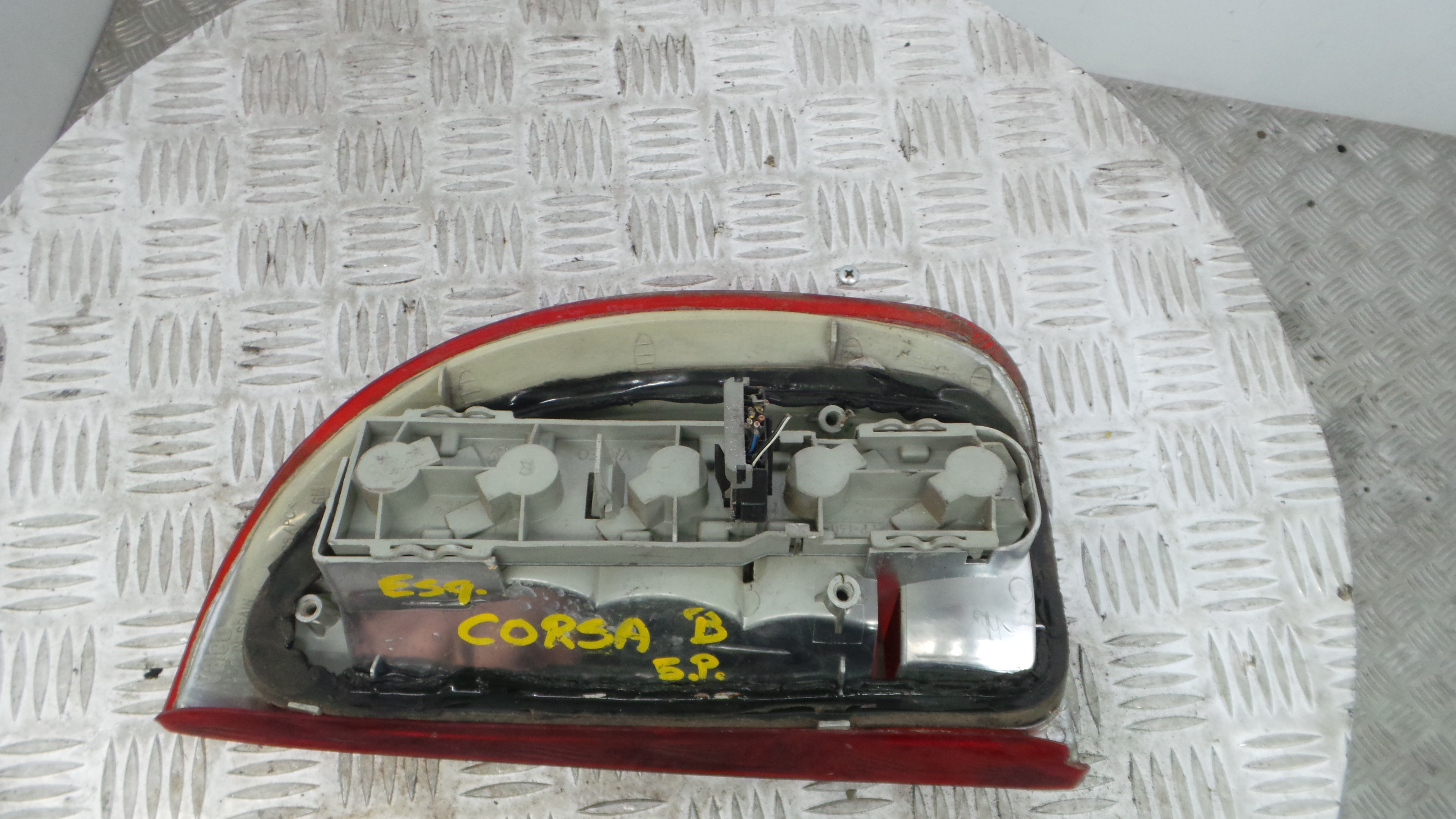 Farolim Stop Esq 90444809 - OPEL CORSA B (S93)-33405450
