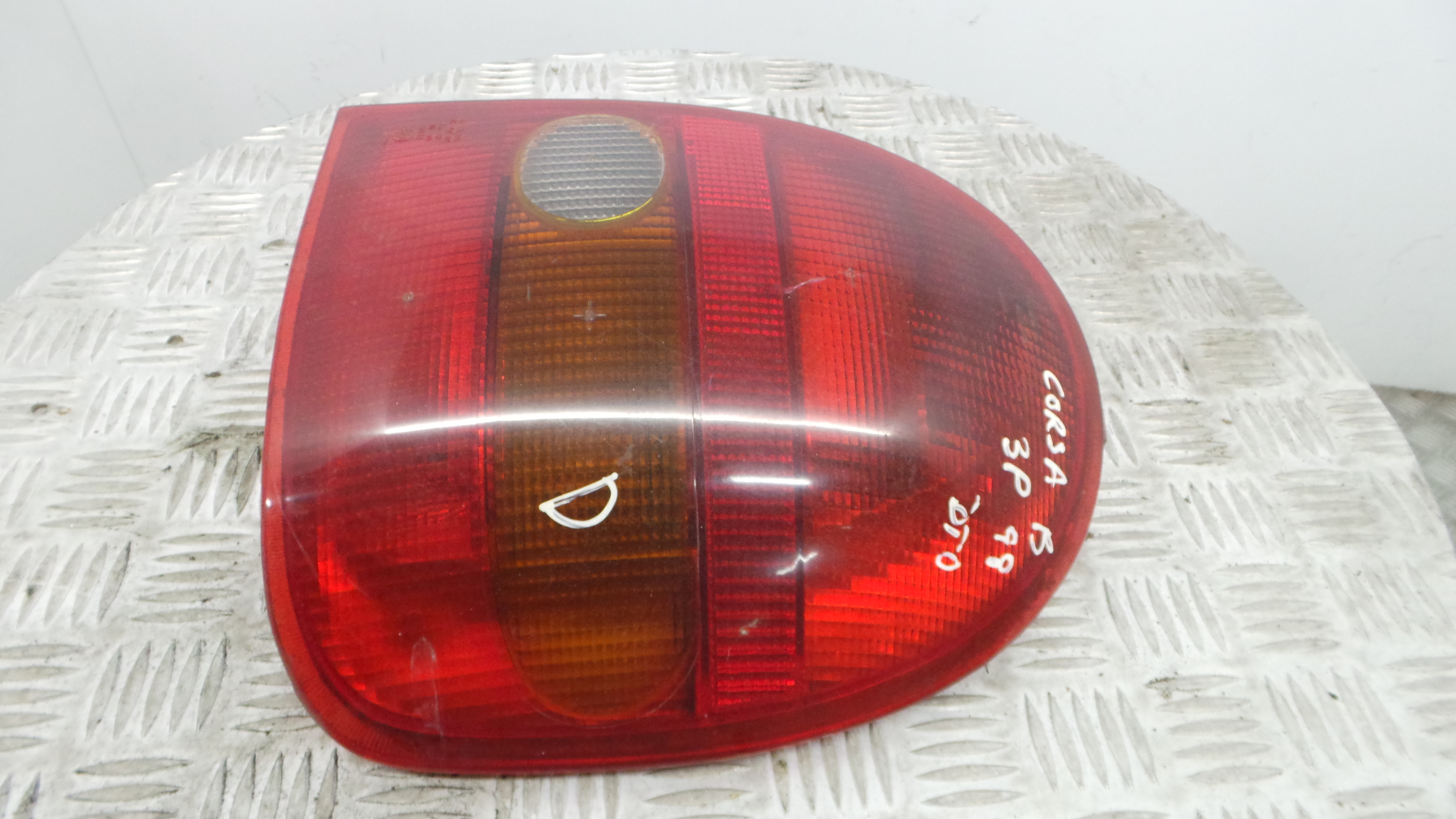 Farolim Stop Dto 45022 - OPEL CORSA B (S93)-33405484 Farolim Stop Dto 45022 - OPEL CORSA B (S93)-33405484