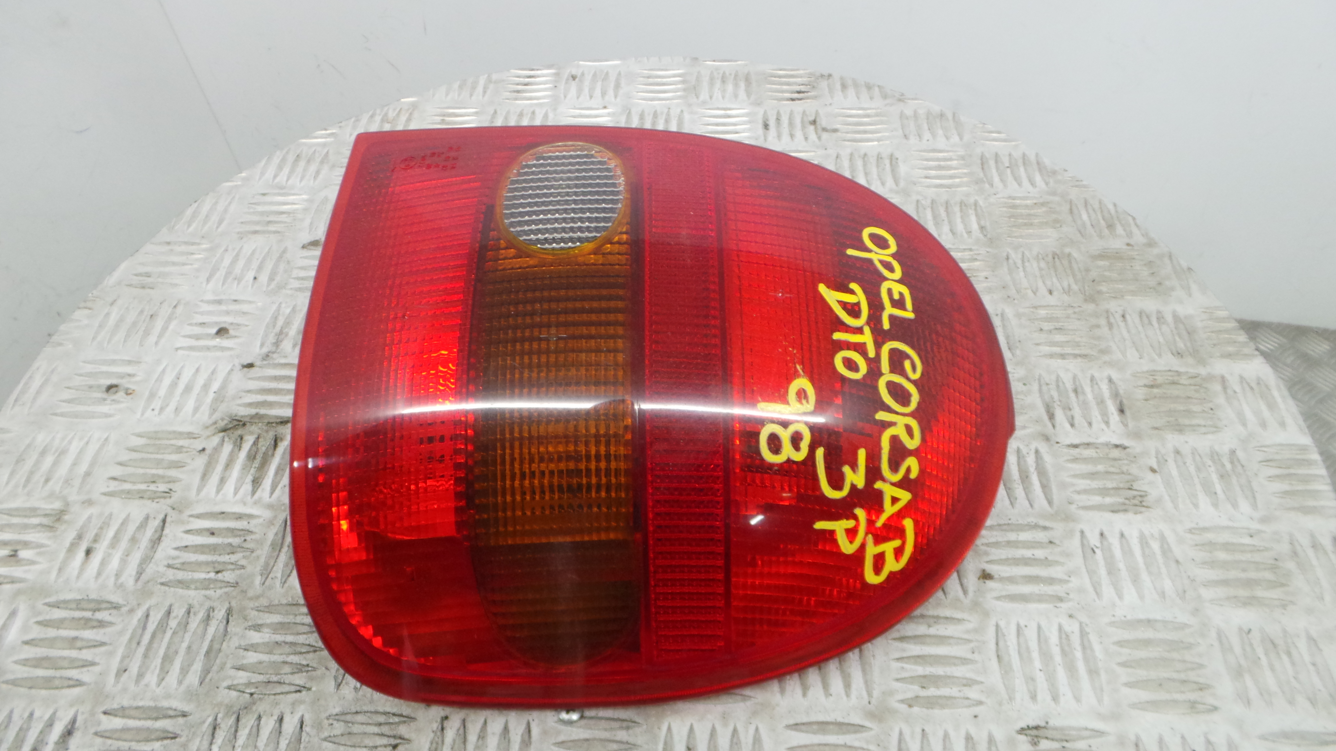 Farolim Stop Dto 45022 - OPEL CORSA B (S93)-33405487 Farolim Stop Dto 45022 - OPEL CORSA B (S93)-33405487