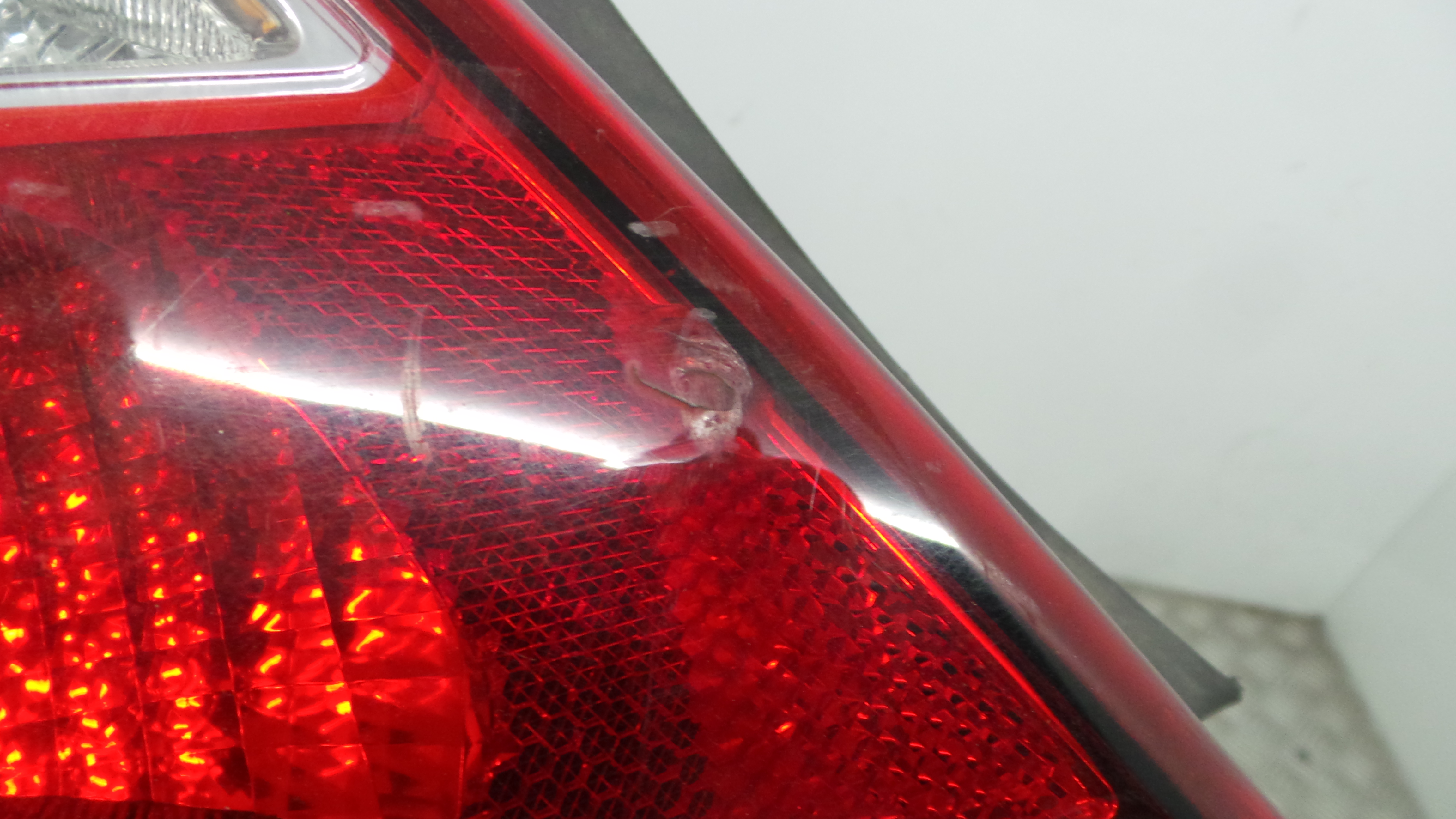 Farolim Stop Esq 13188047 - OPEL CORSA D (S07)-33405528