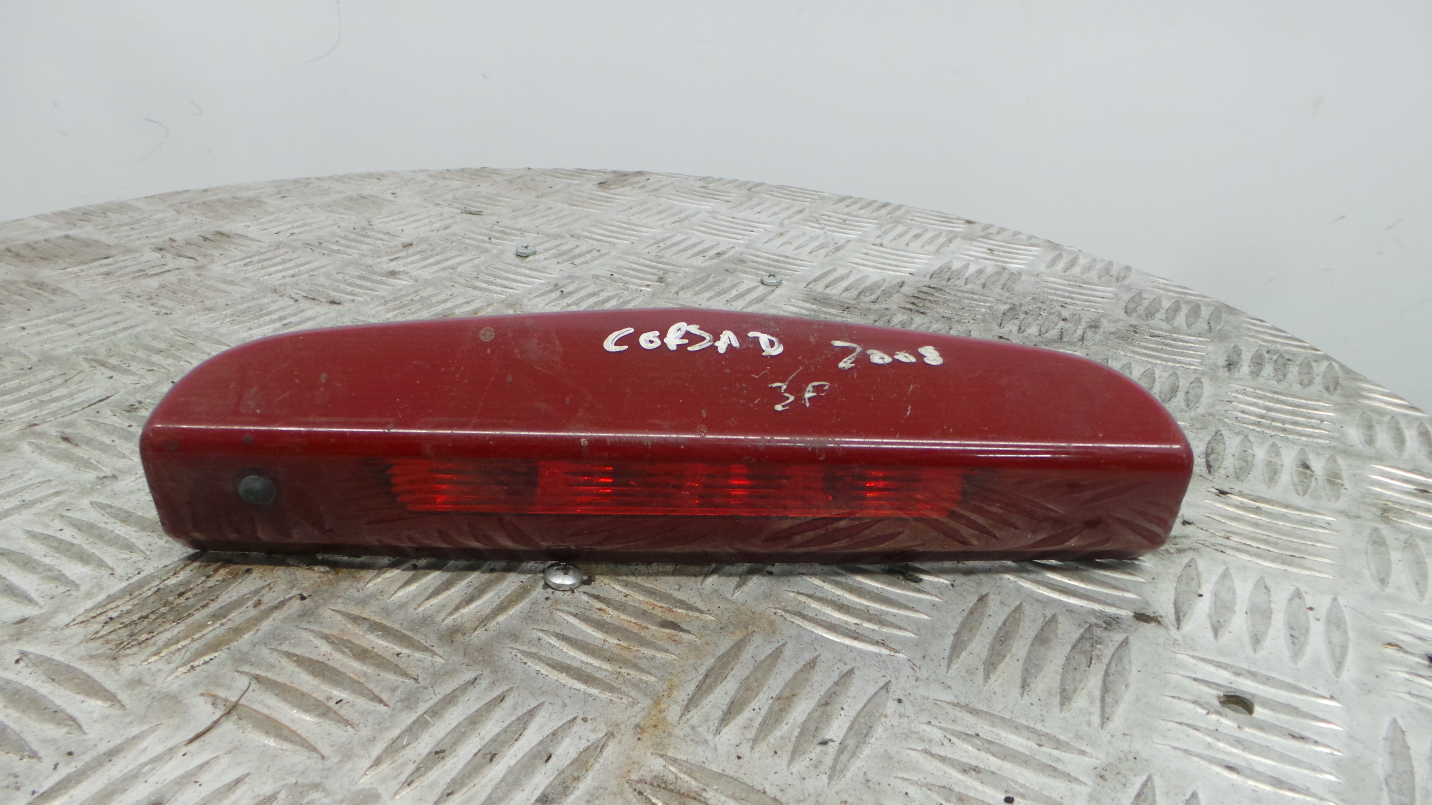 Farolim Stop Central / Luz de Stop Adicional 13186347 - OPEL CORSA D (S07)-33405573