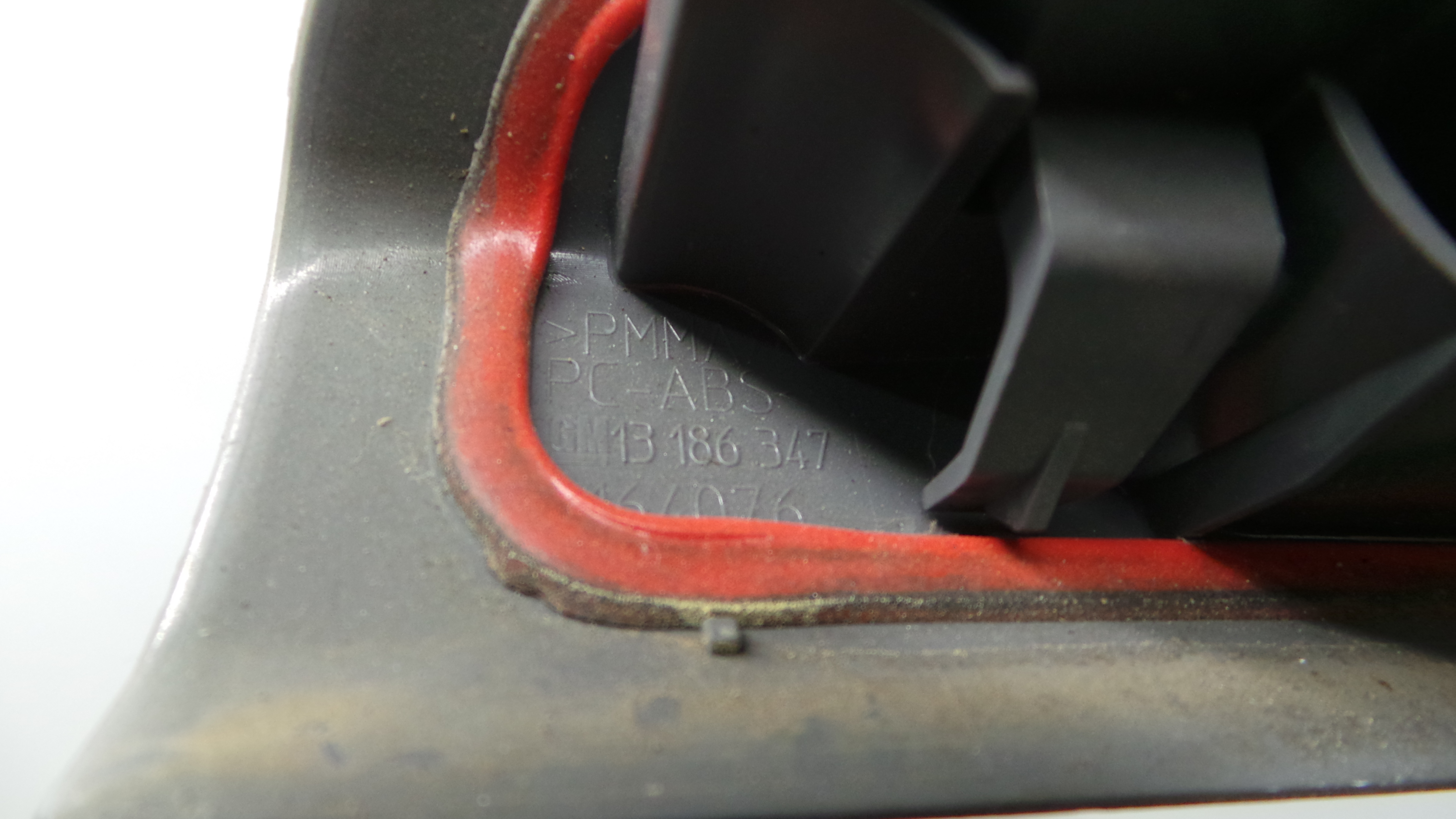 Farolim Stop Central / Luz de Stop Adicional 13186347 - OPEL CORSA D (S07)-33405582