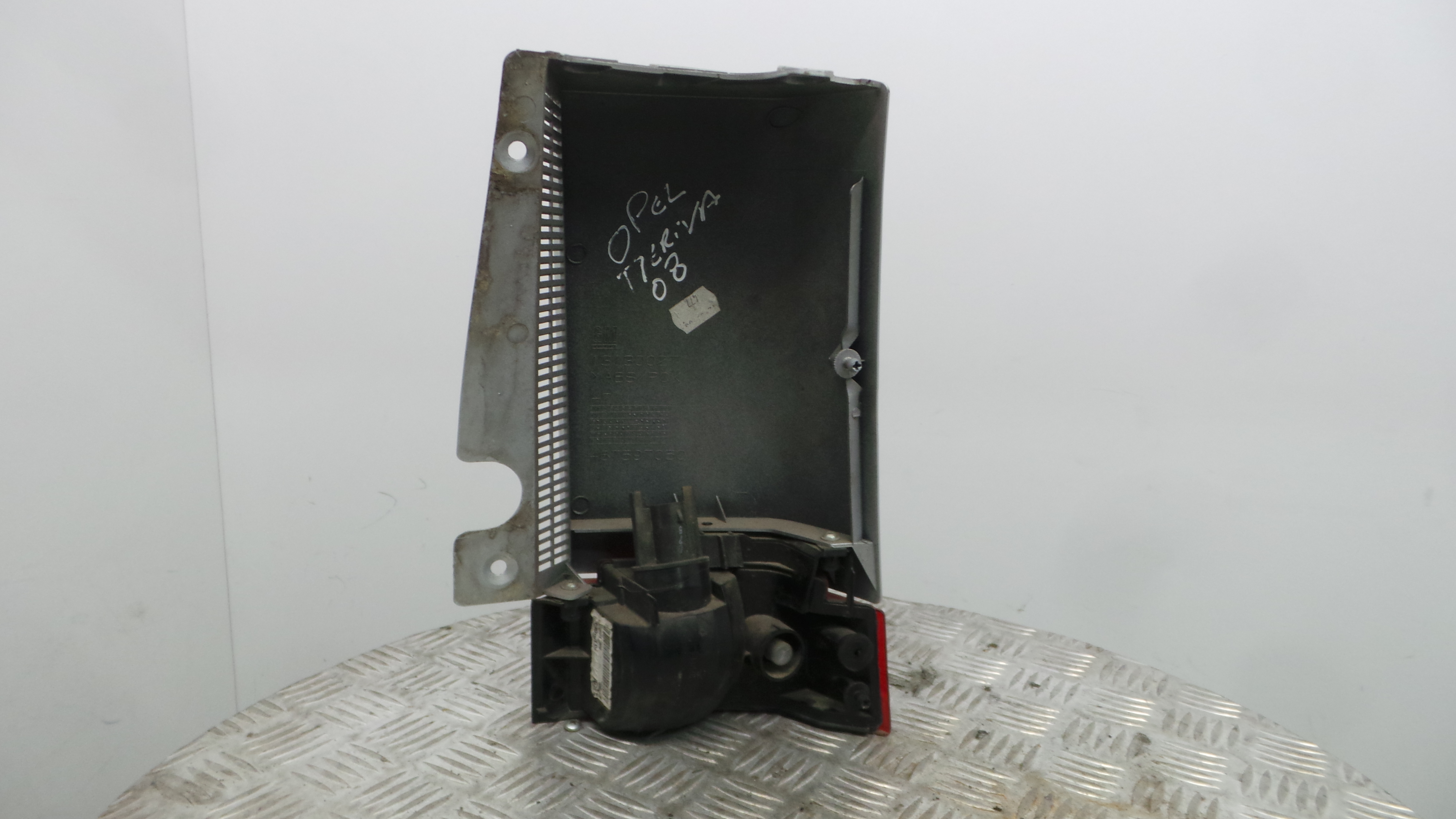 Farolim Nevoeiro Tras Esq 13196005 - OPEL MERIVA A Veículo multiuso (X03)-33405678