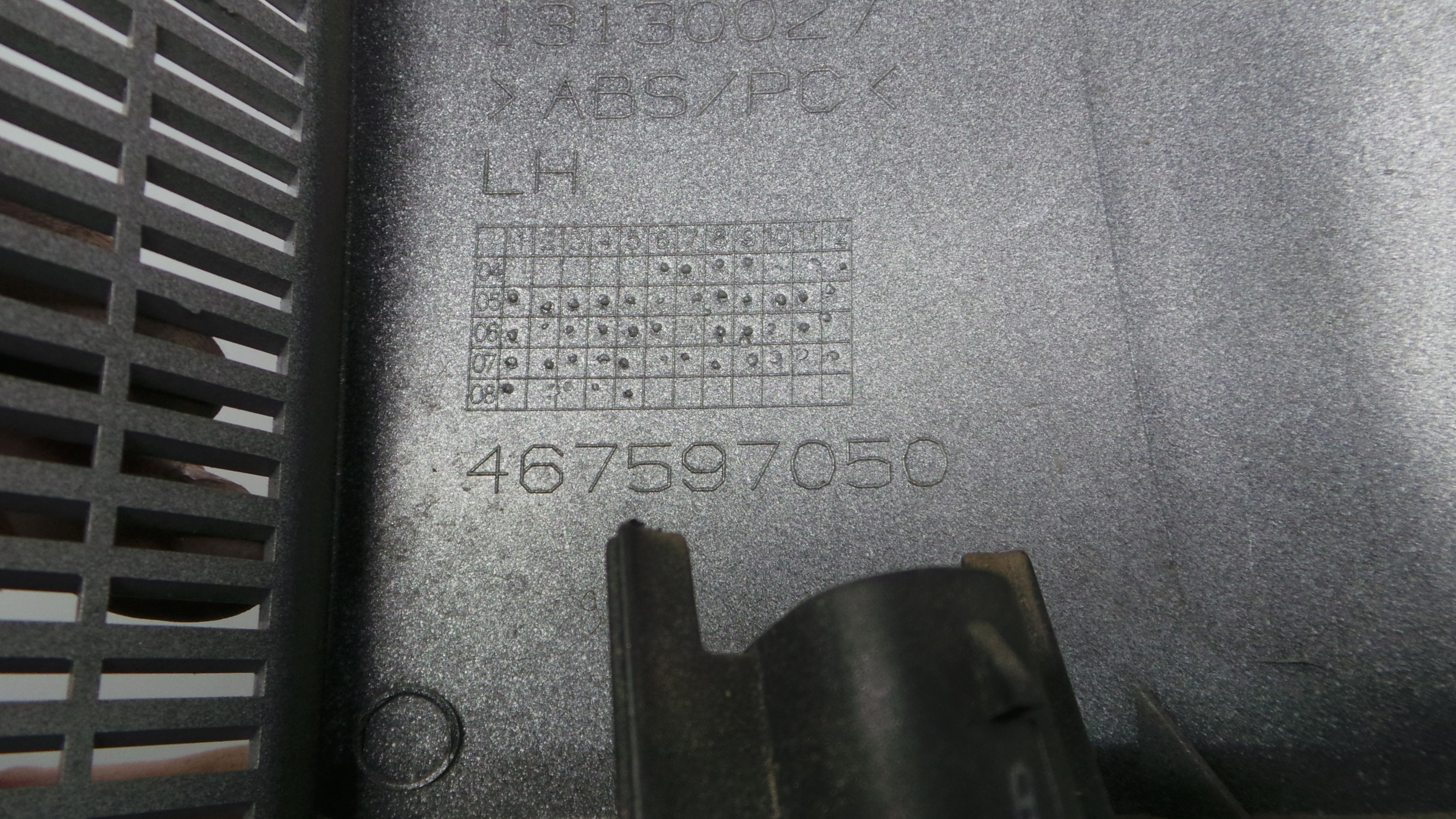 Farolim Nevoeiro Tras Esq 13196005 - OPEL MERIVA A Veículo multiuso (X03)-33405678