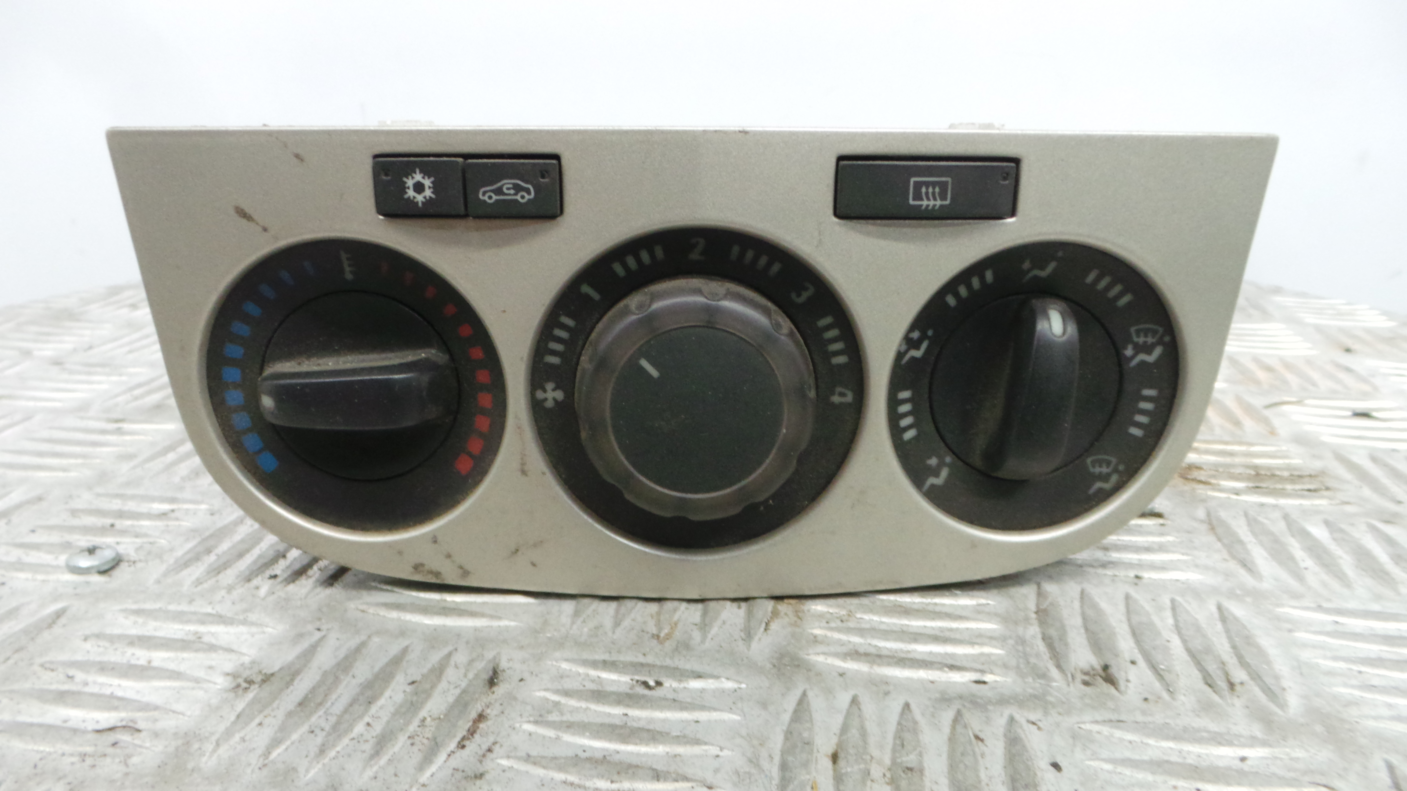 Comando da Sofagem / Climatronic 466119570 - OPEL CORSA D (S07)-33405712