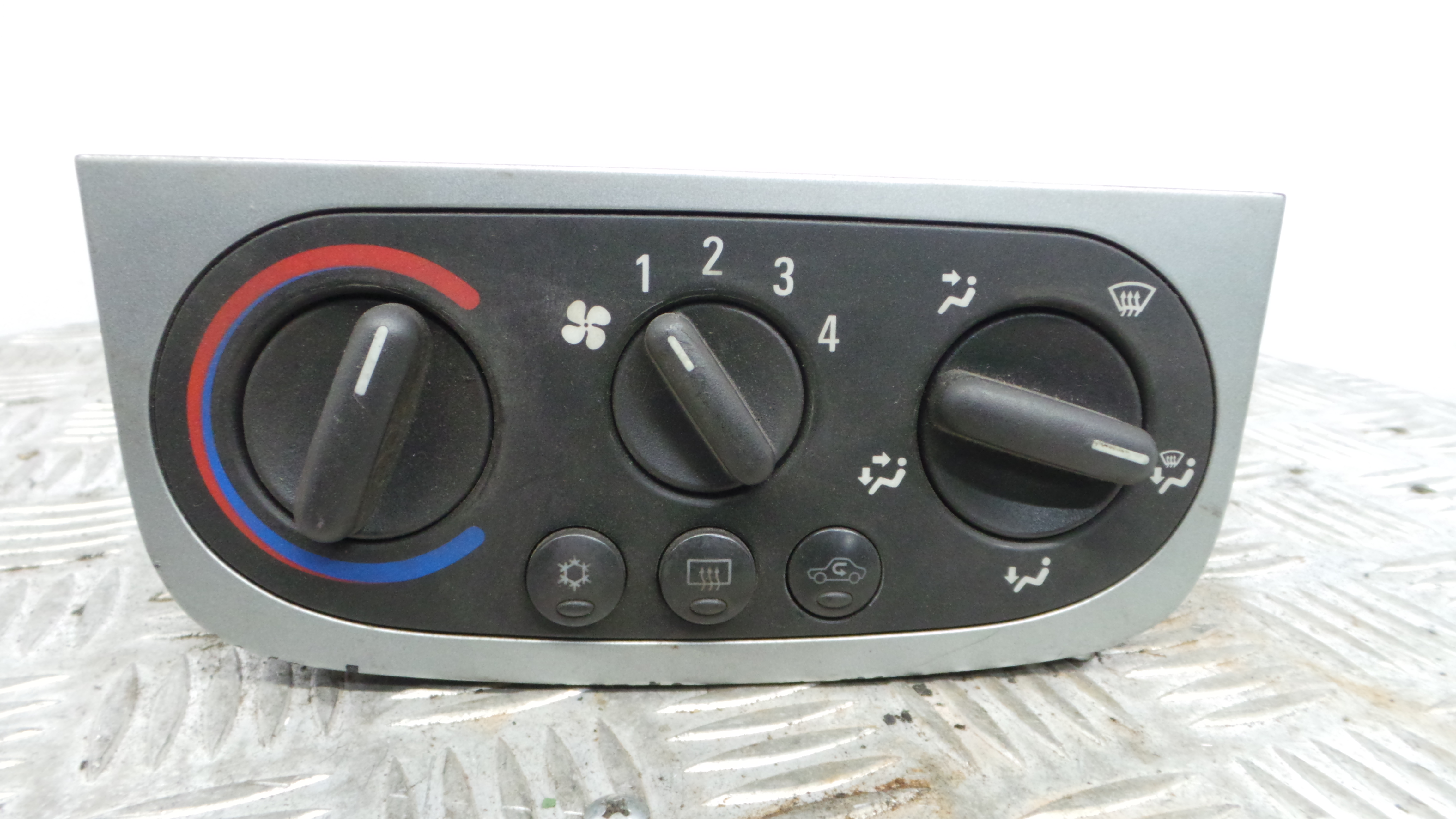 Comando da Sofagem / Climatronic 031110H - OPEL CORSA C (X01)-33405723 Comando da Sofagem / Climatronic 031110H - OPEL CORSA C (X01)-33405723