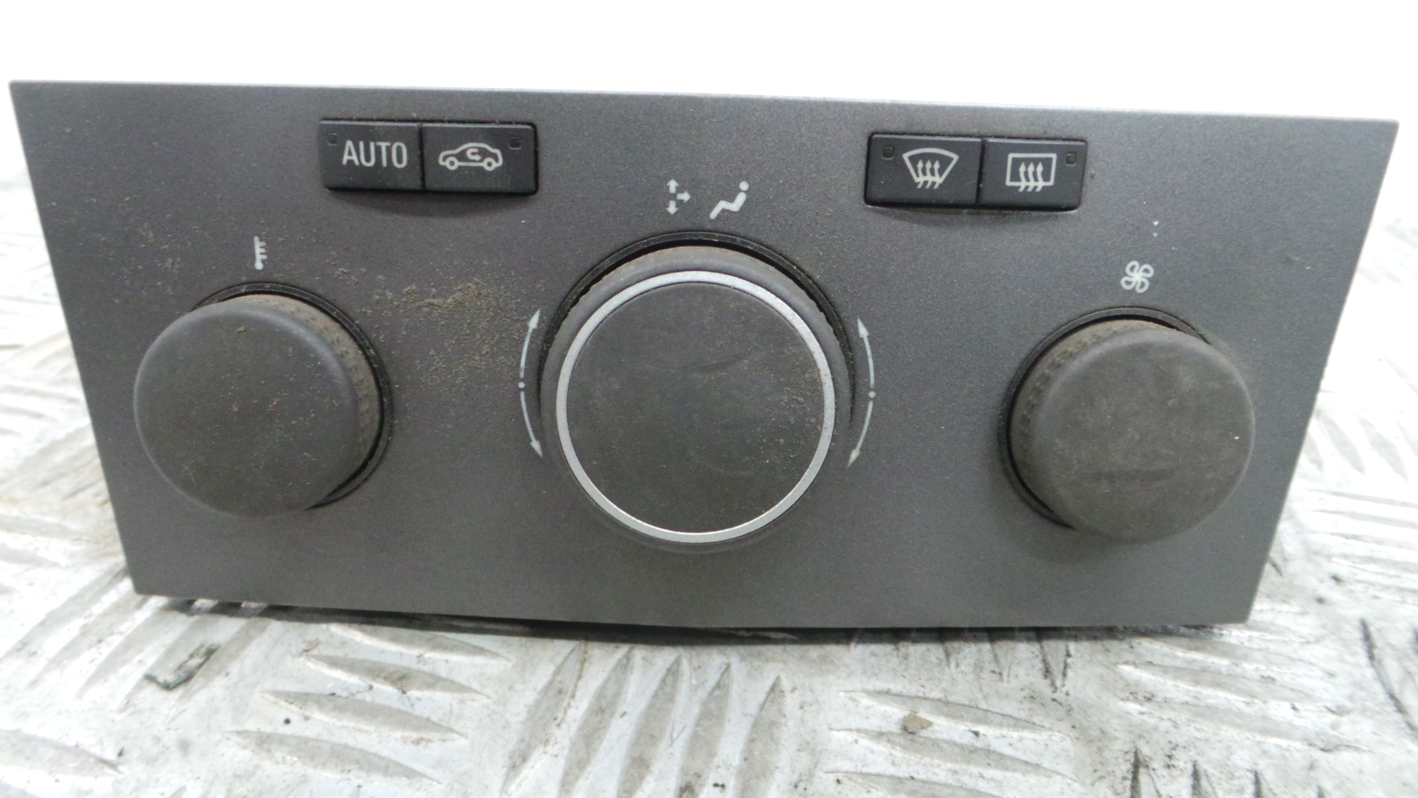 Comando da Sofagem / Climatronic 13122963 - OPEL ASTRA H (A04)-33405734