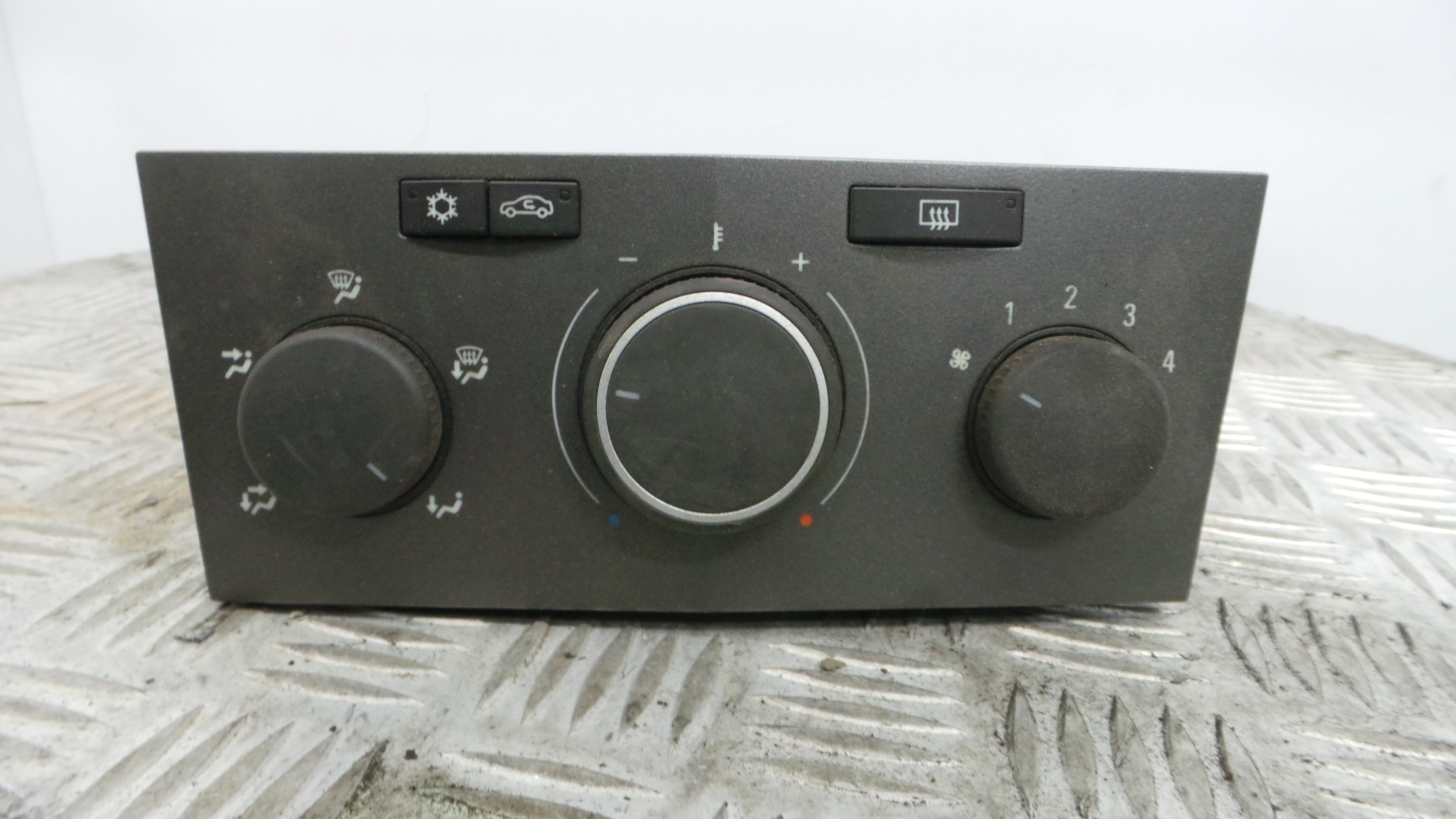 Comando da Sofagem / Climatronic 13201300 - OPEL ASTRA H (A04)-33405743