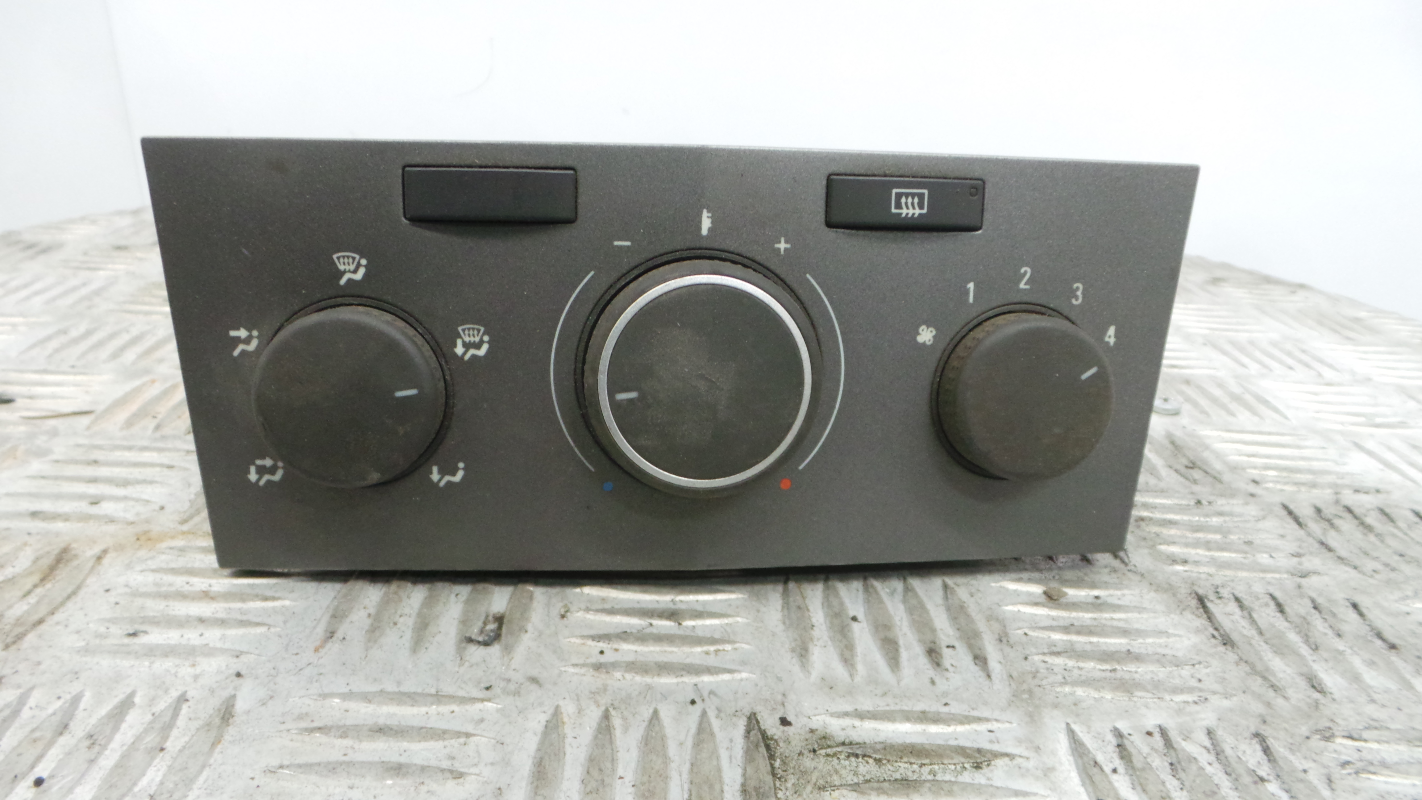 Comando da Sofagem / Climatronic 13201298 - OPEL ASTRA H (A04)-33405766